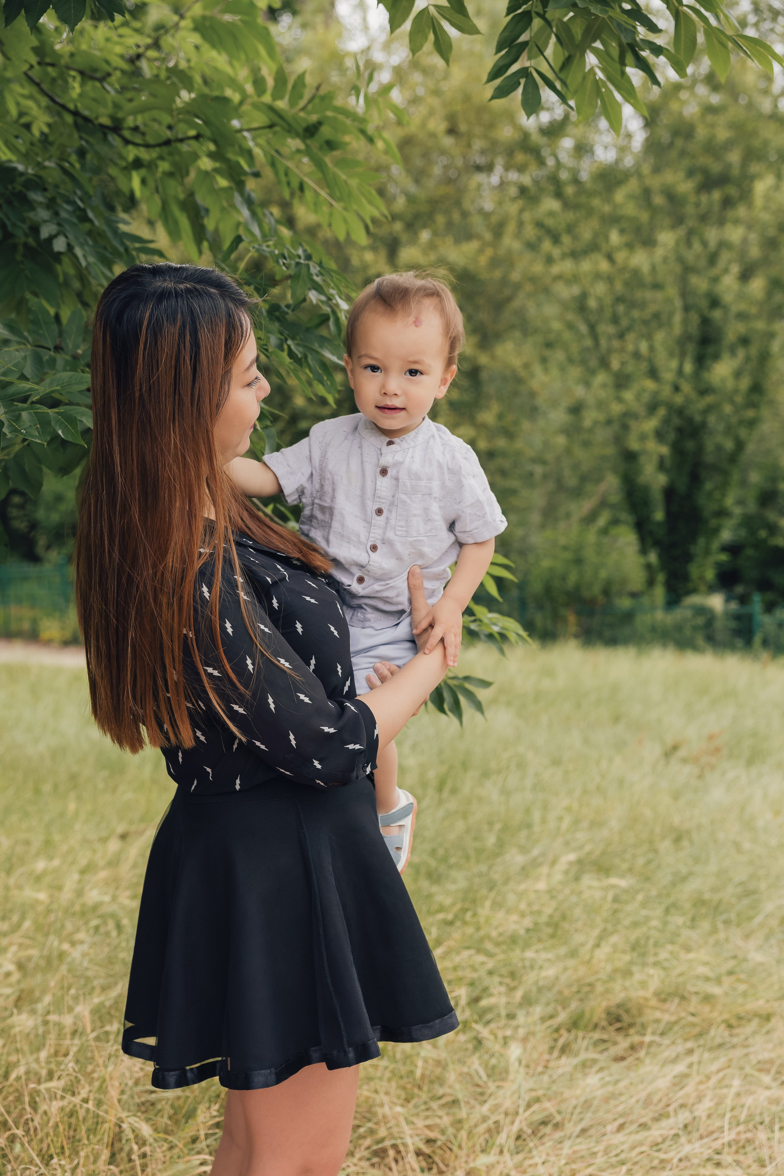 Summer Picnics. PHOTOGRAPHER IN LONDON