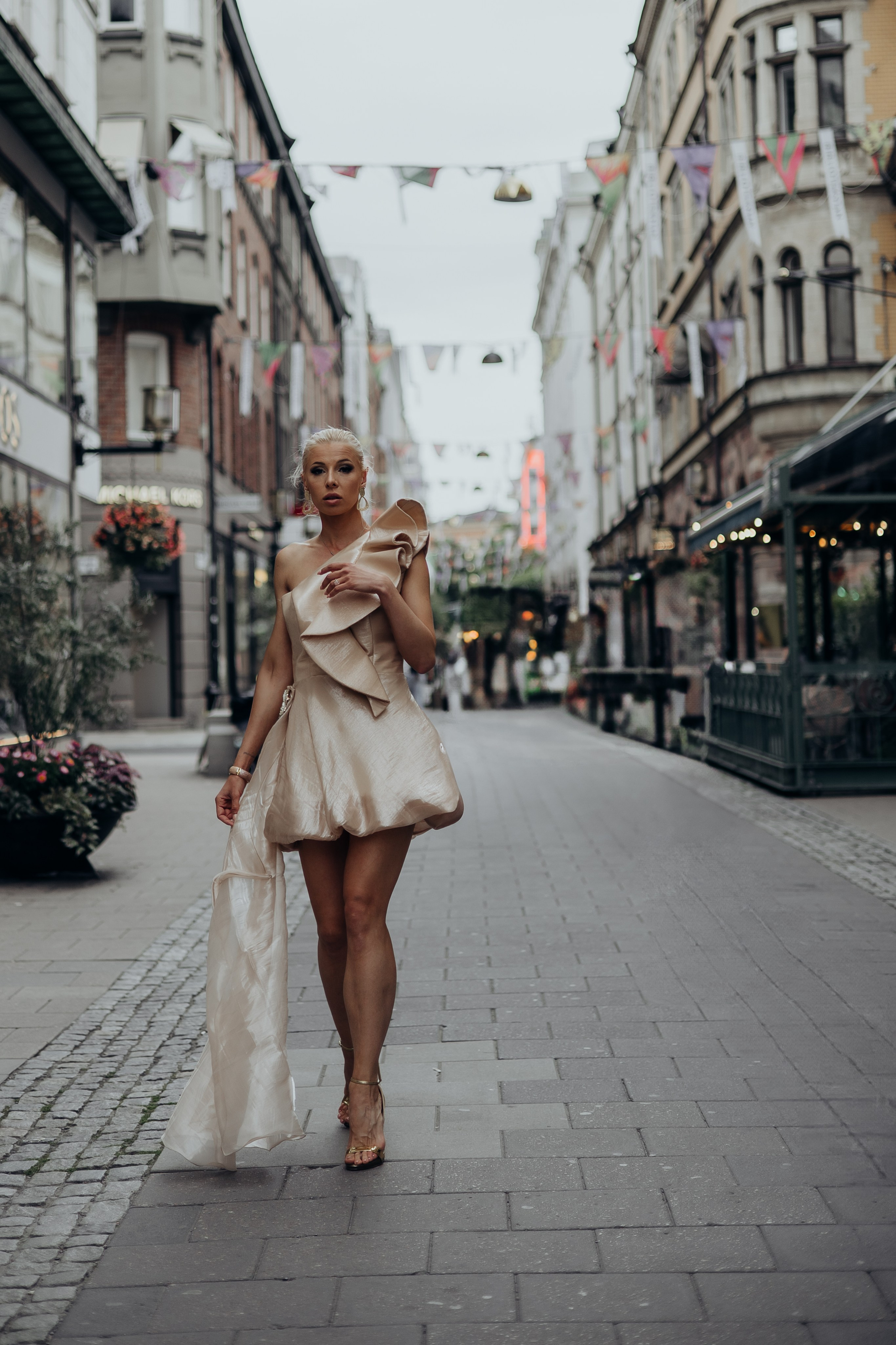 Elegance in motion. Iryna Zhyvora | Photographer | Stockholm