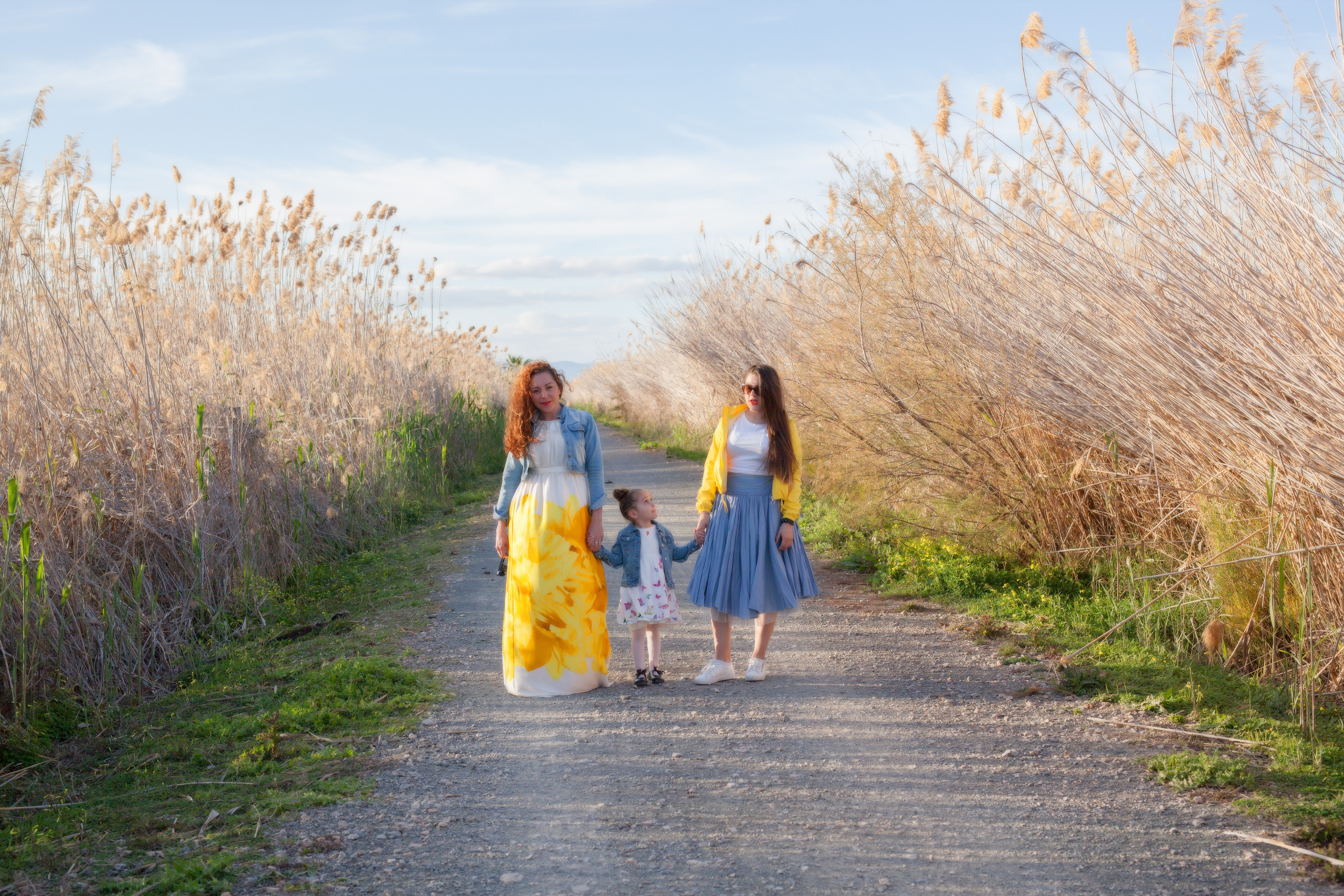 On the lake. Family and real state photographer in Haugesund Dina Vikra