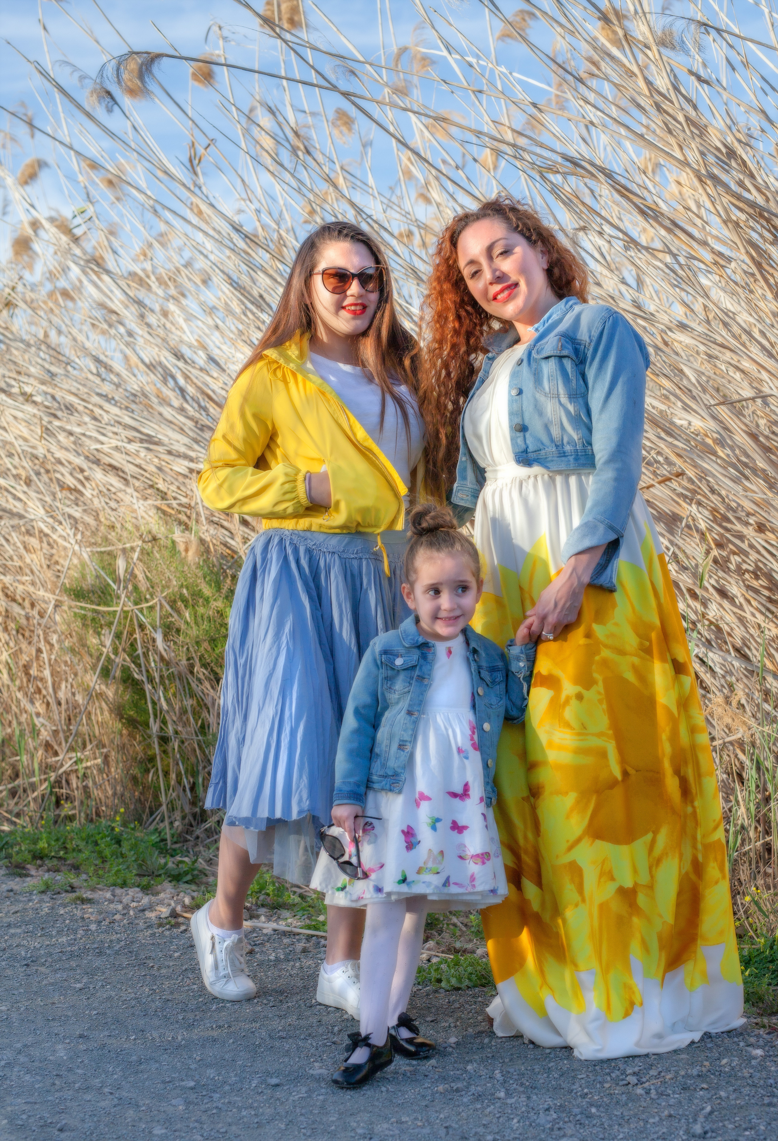 On the lake. Family and real state photographer in Haugesund Dina Vikra