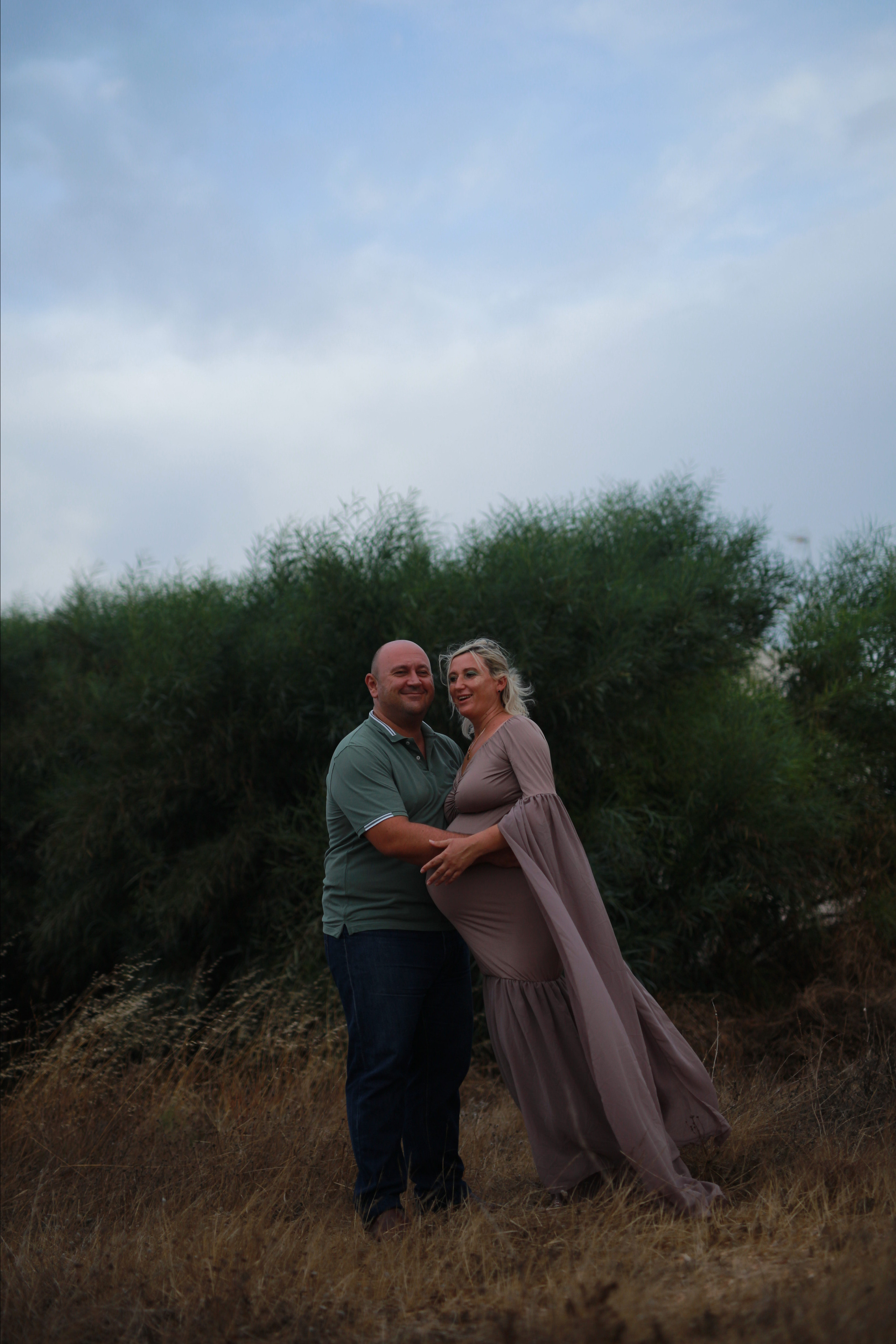 Waiting for a baby. Family and real state photographer in Haugesund Dina Vikra