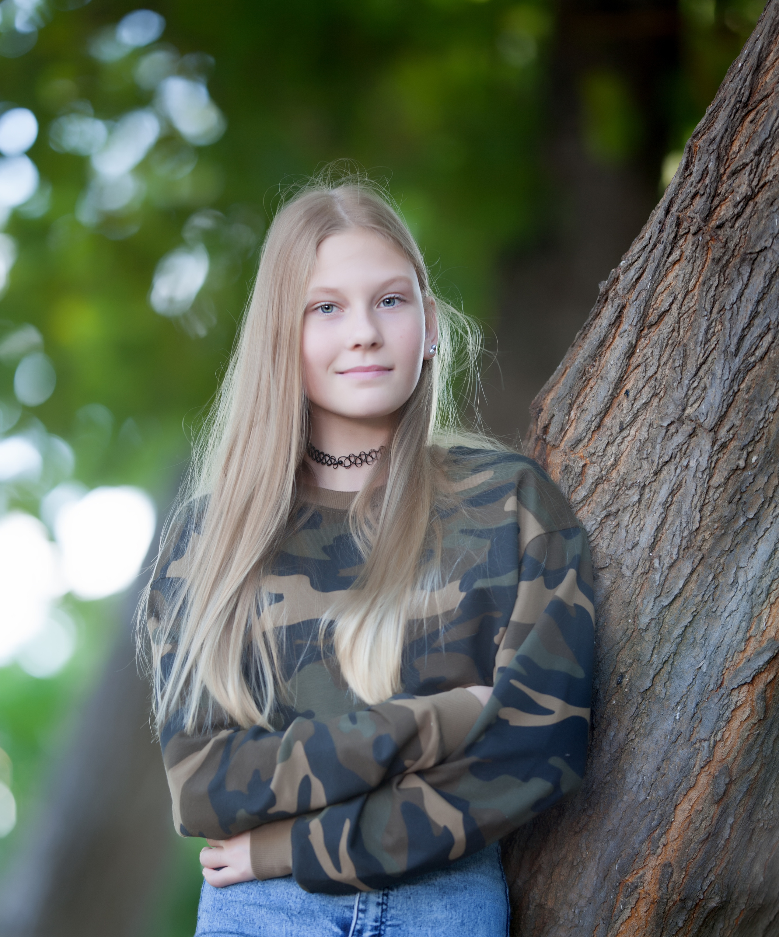 Under palm. Family and real state photographer in Haugesund Dina Vikra