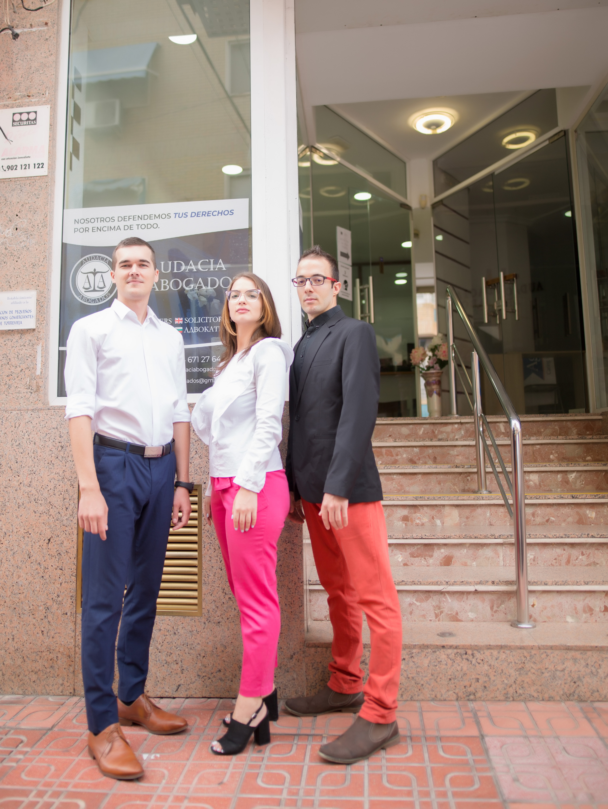 Lawyer. Family and real state photographer in Haugesund Dina Vikra