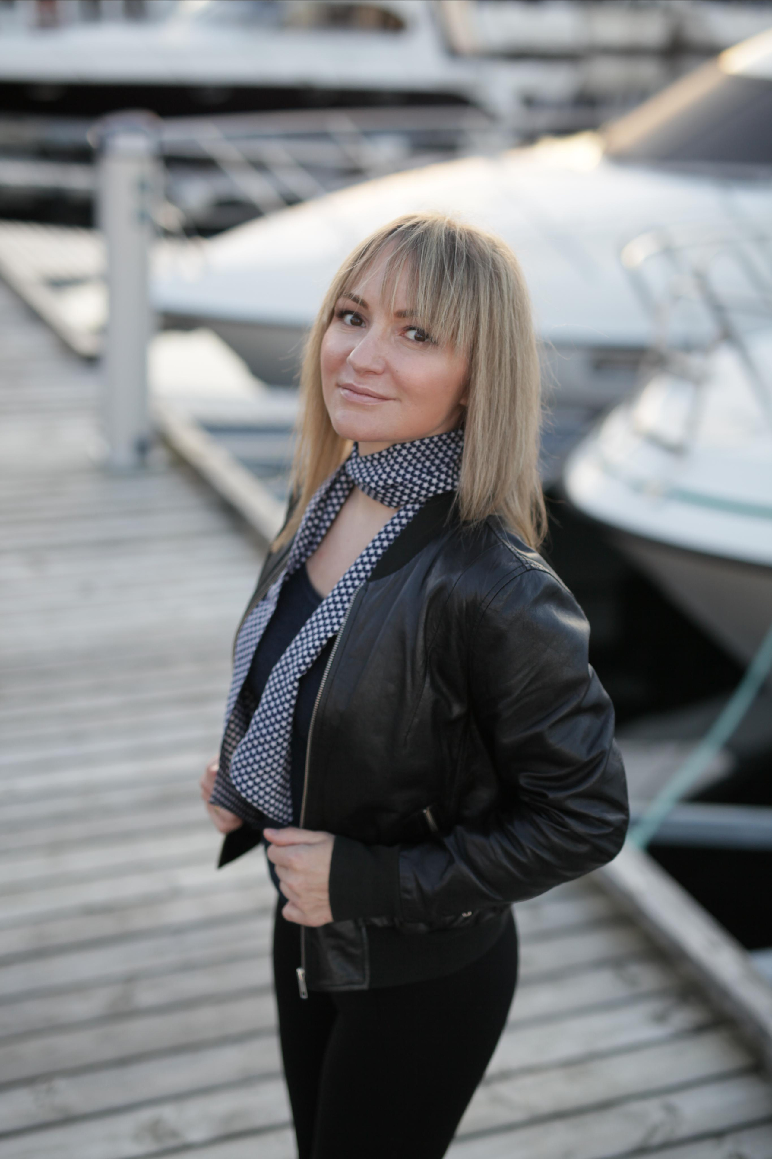 Autumn pears. Family and real state photographer in Haugesund Dina Vikra