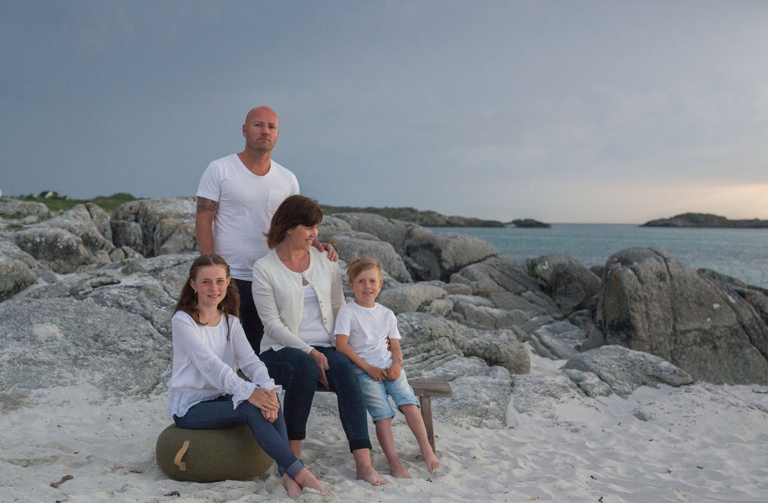On the beach. Family and real state photographer in Haugesund Dina Vikra