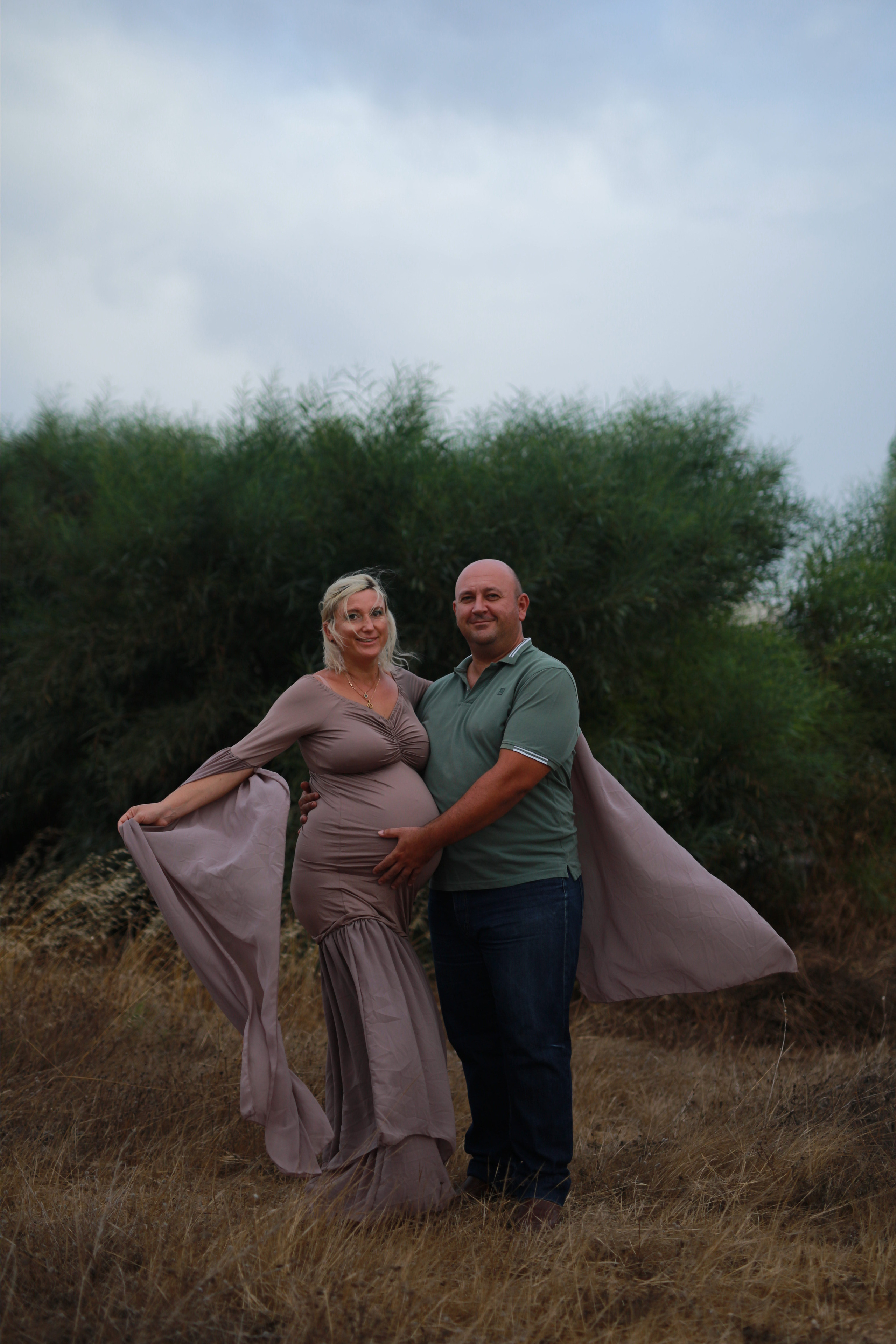 Waiting for a baby. Family and real state photographer in Haugesund Dina Vikra