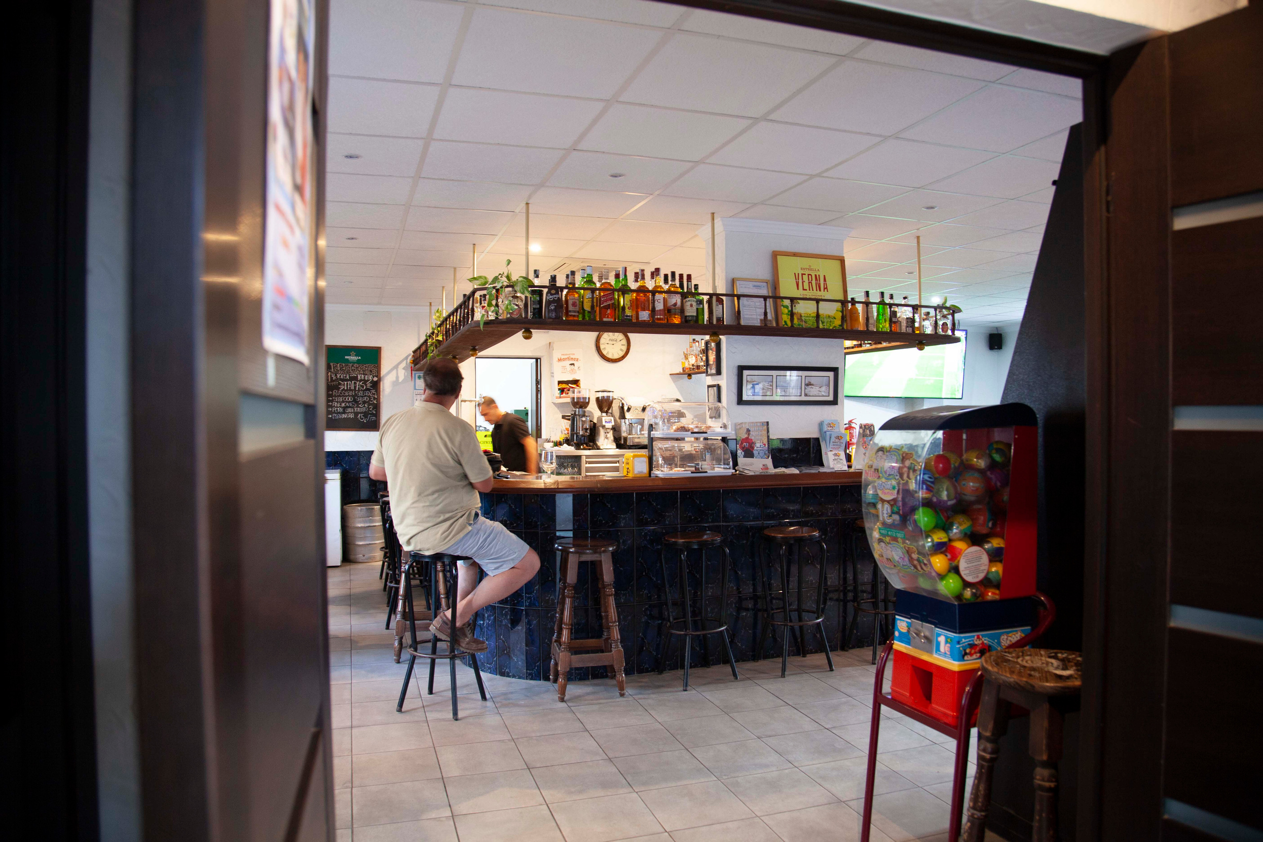 Beach bar. Family and real state photographer in Haugesund Dina Vikra
