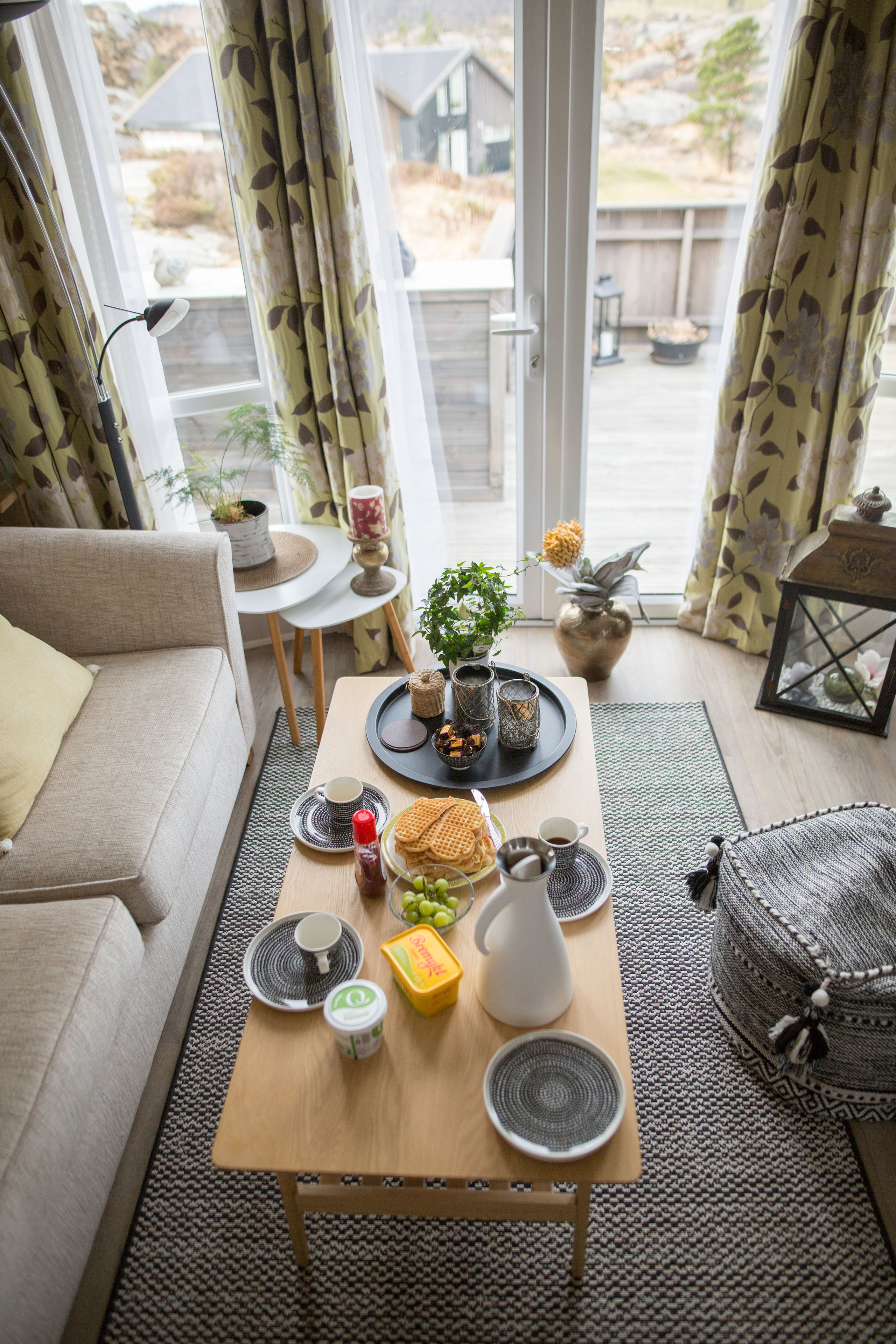 Hytta for salg. Family and real state photographer in Haugesund Dina Vikra