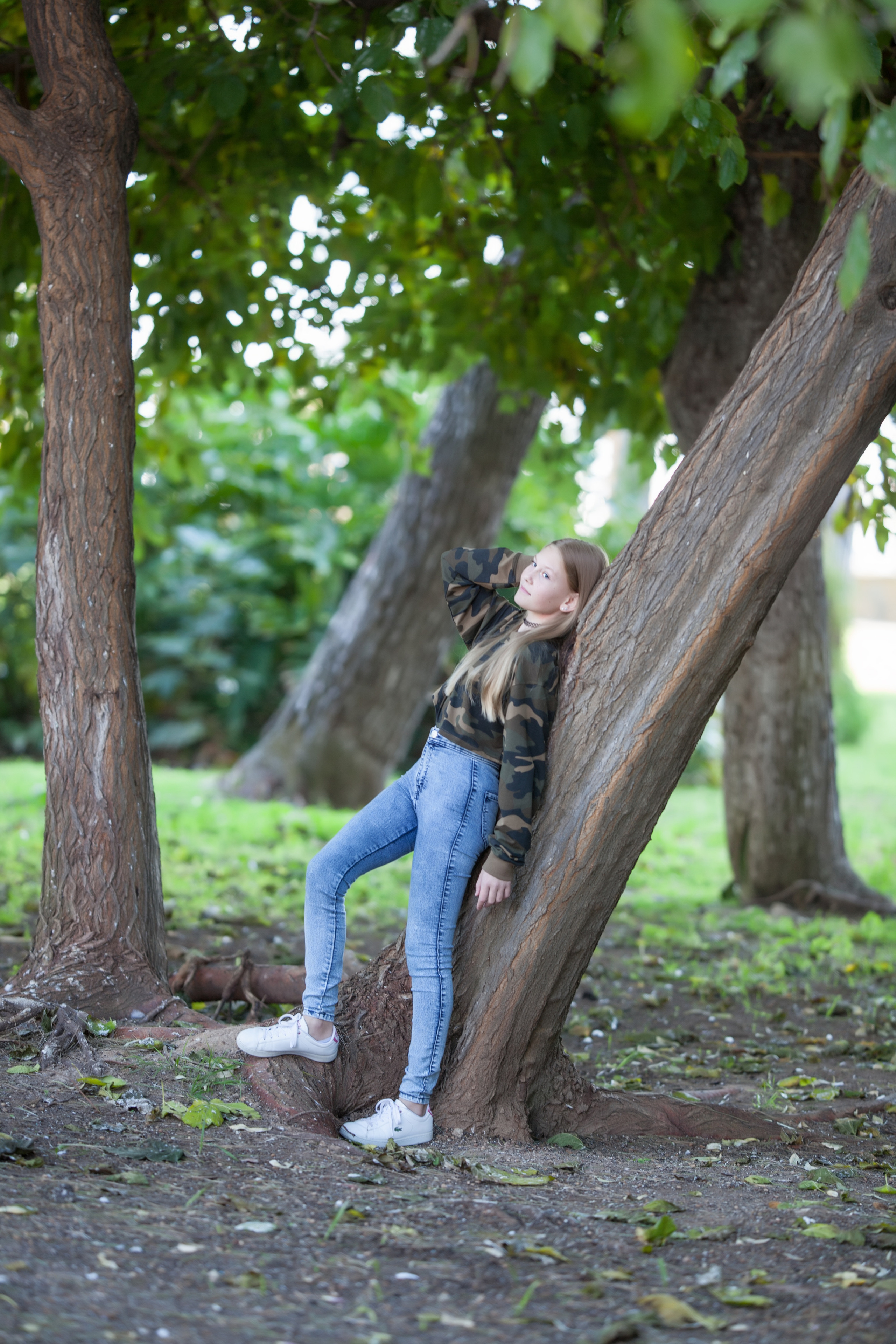 Under palm. Family and real state photographer in Haugesund Dina Vikra