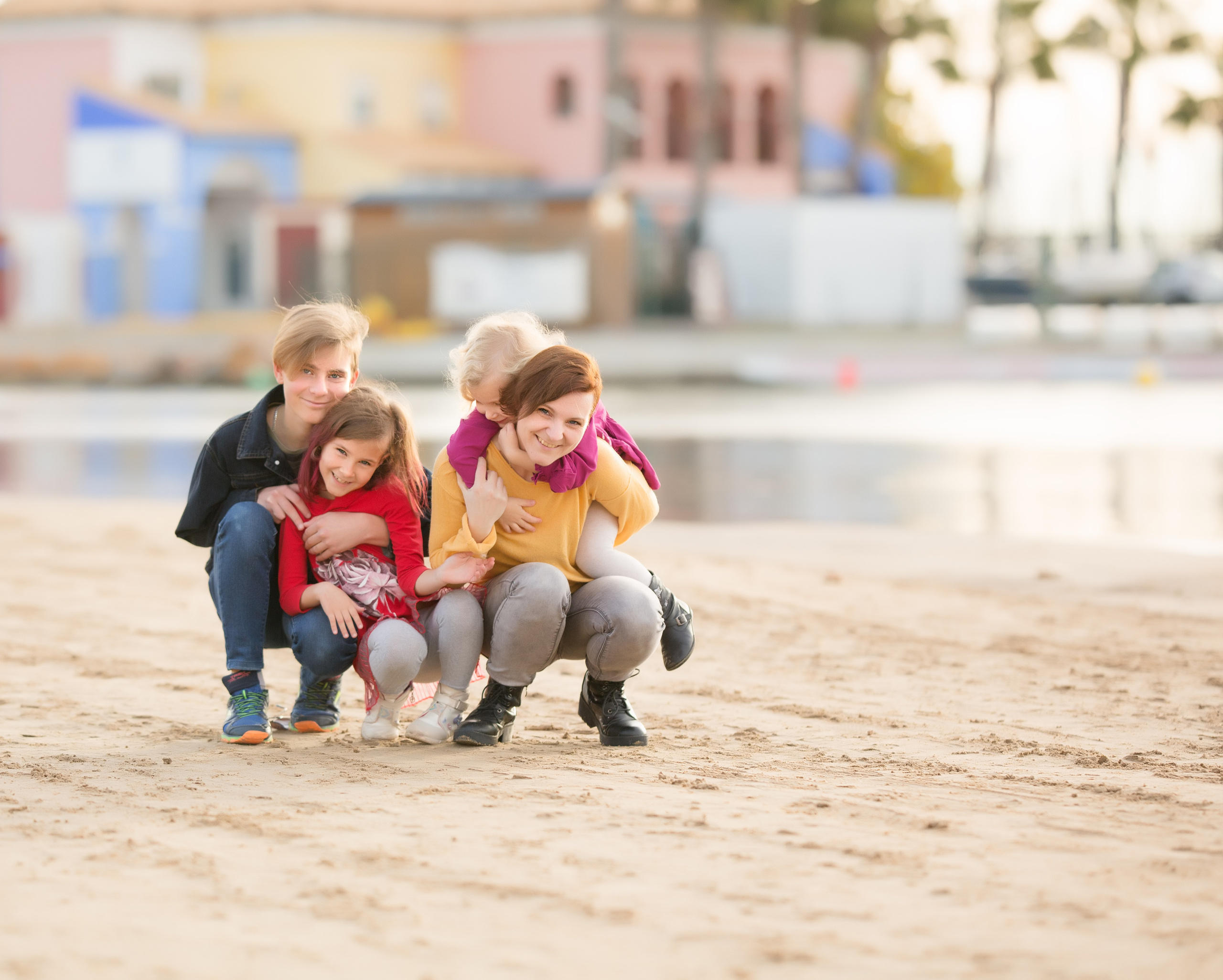 Smile. Family and real state photographer in Haugesund Dina Vikra