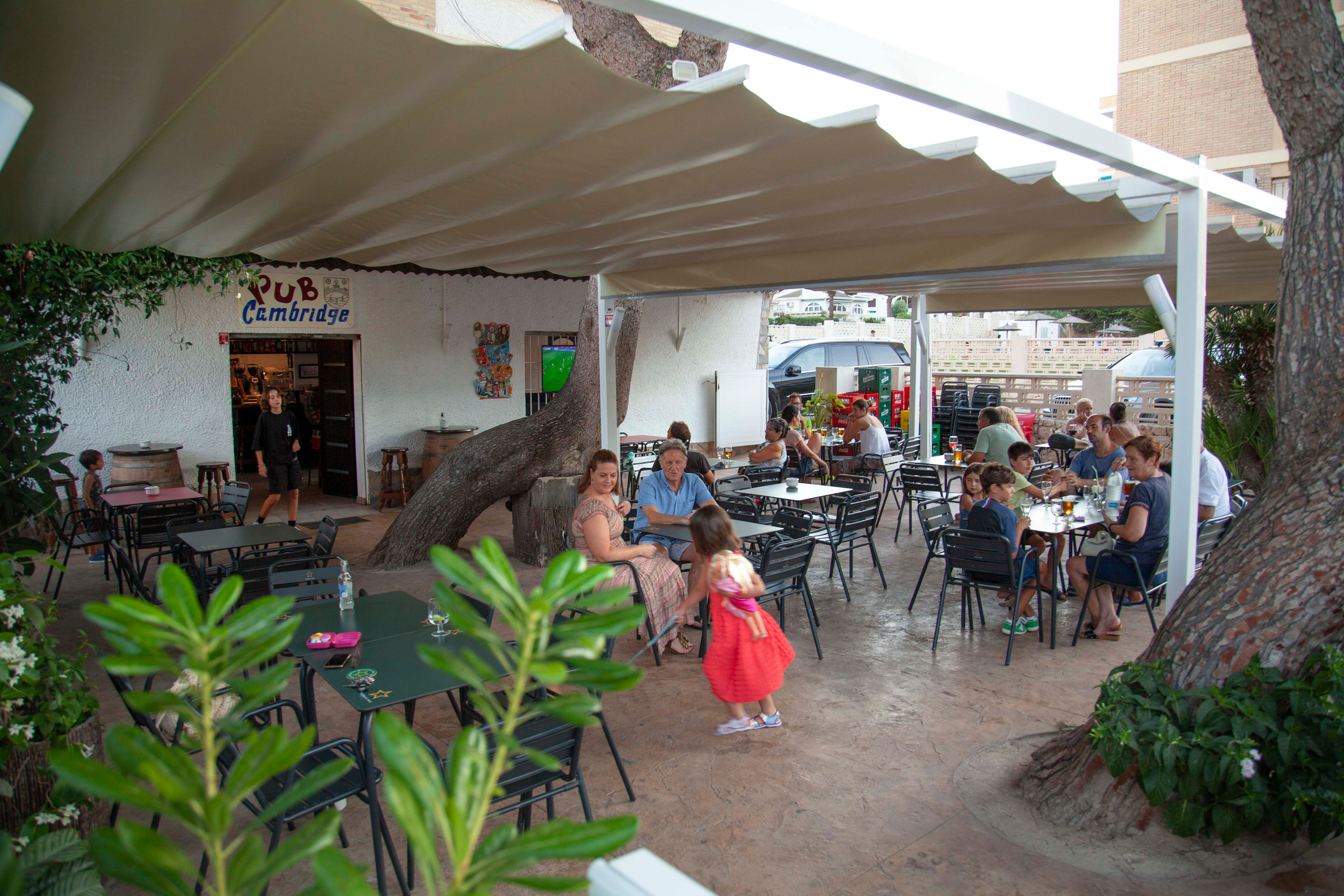 Beach bar. Family and real state photographer in Haugesund Dina Vikra