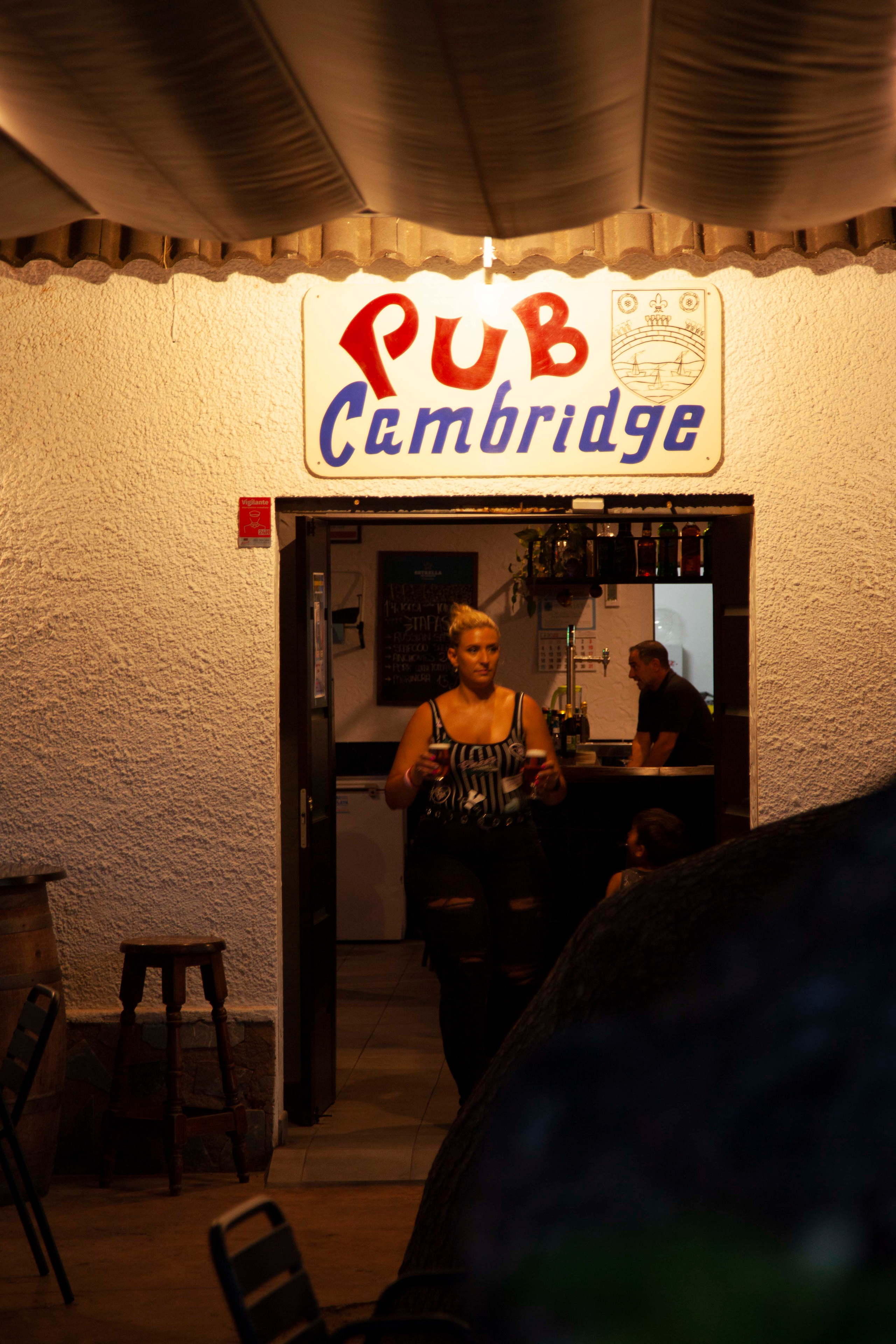 Beach bar. Family and real state photographer in Haugesund Dina Vikra