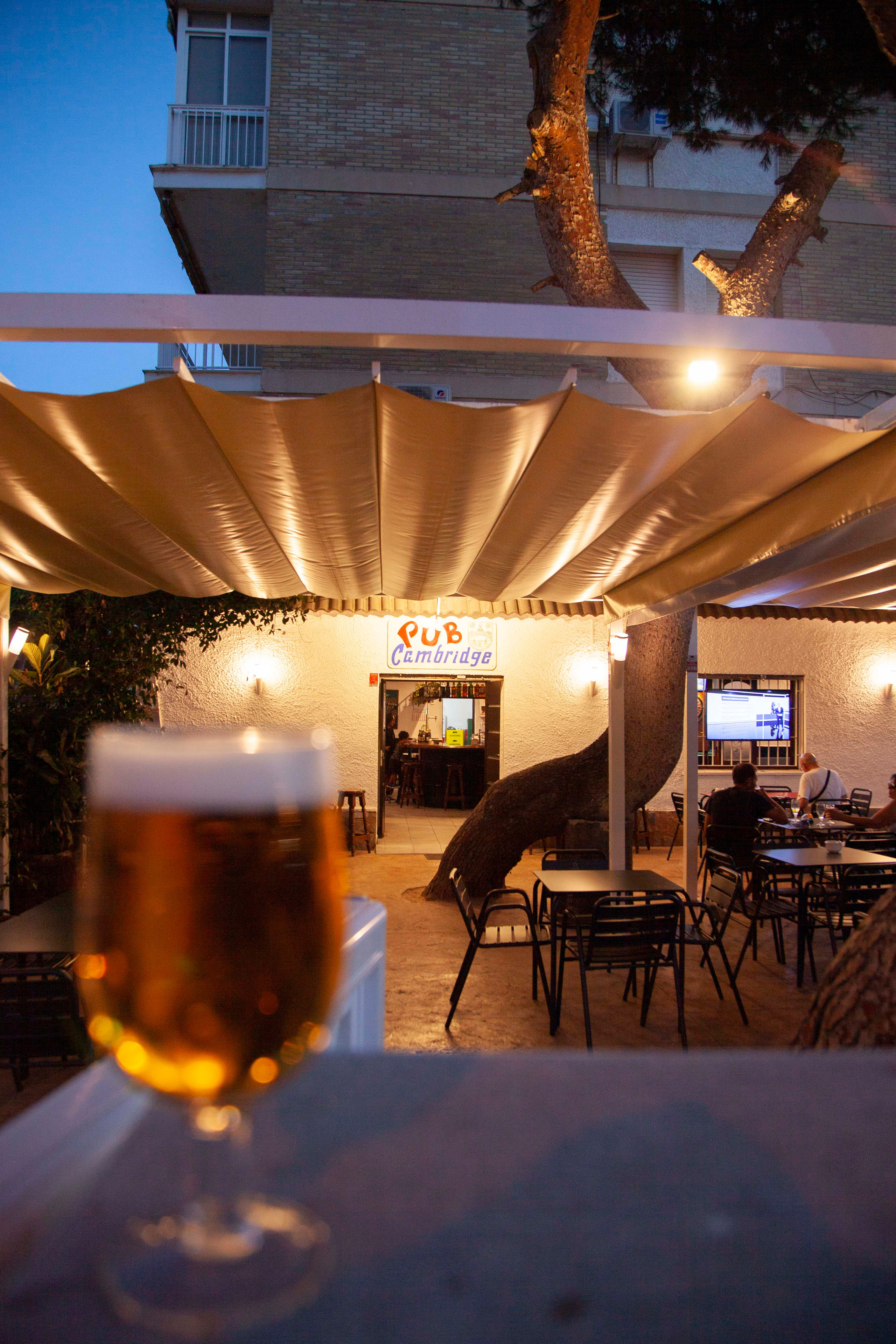 Beach bar. Family and real state photographer in Haugesund Dina Vikra