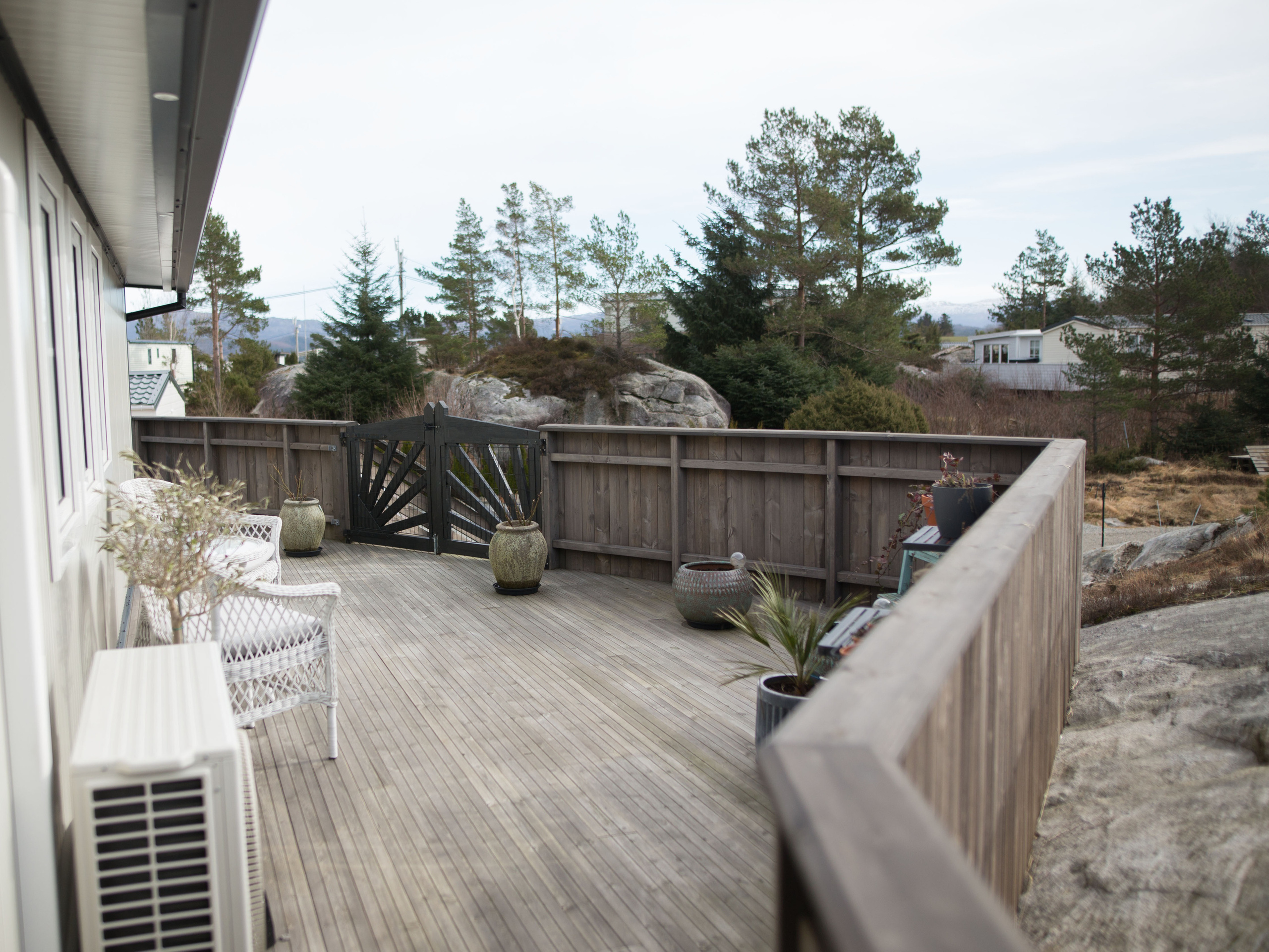 Hytta for salg. Family and real state photographer in Haugesund Dina Vikra