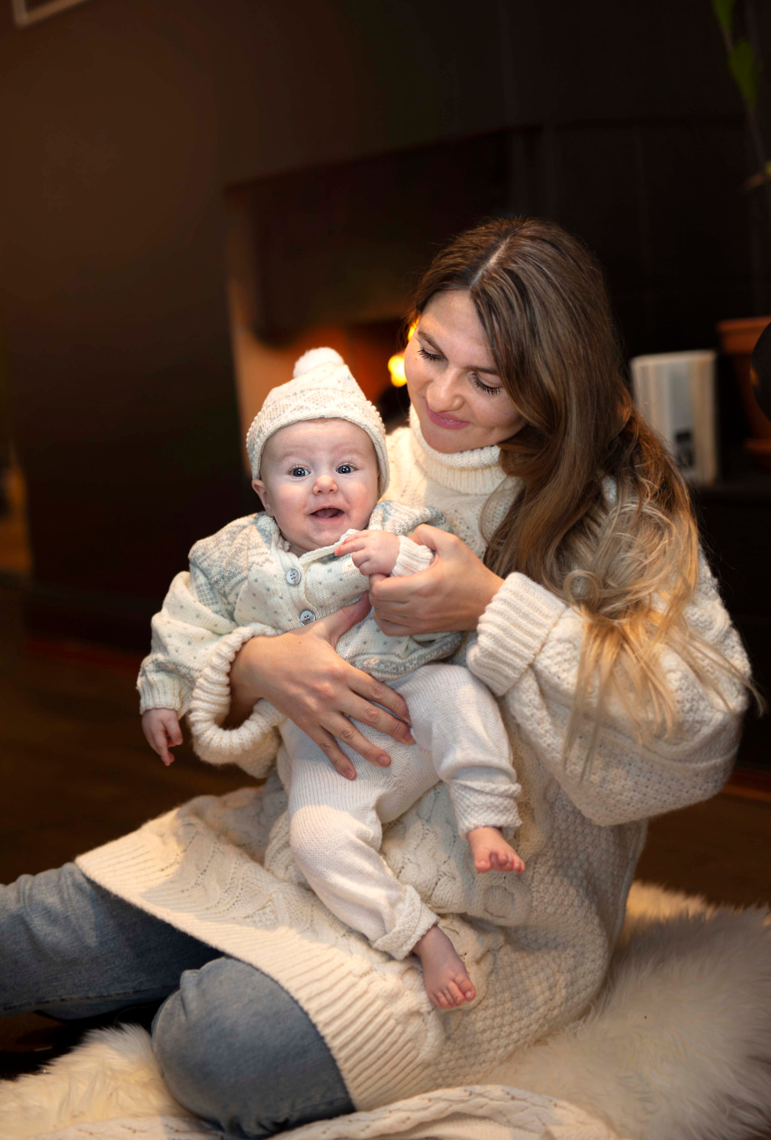 Kami. Family and real state photographer in Haugesund Dina Vikra