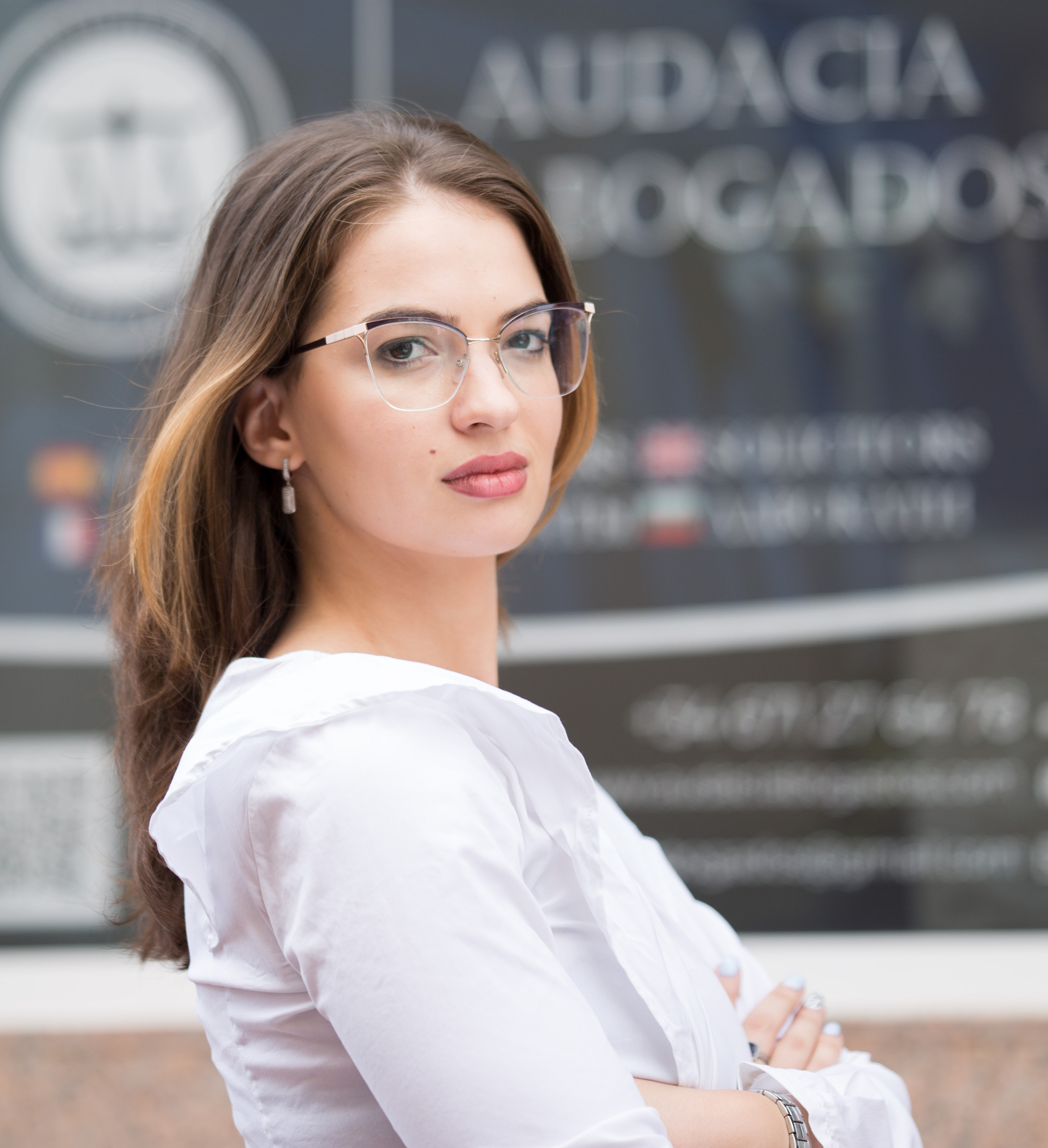 Lawyer. Family and real state photographer in Haugesund Dina Vikra