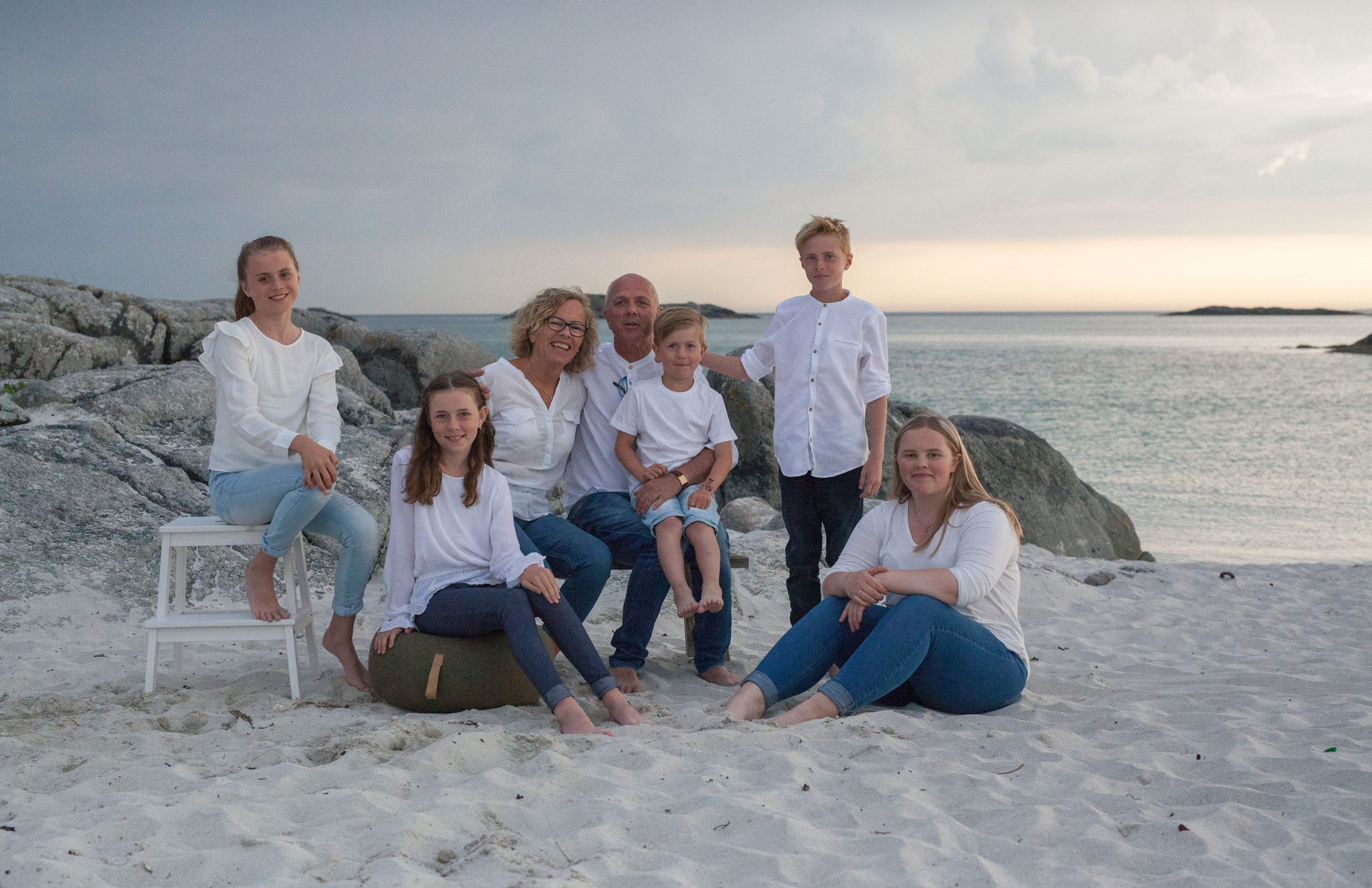 On the beach. Family and real state photographer in Haugesund Dina Vikra