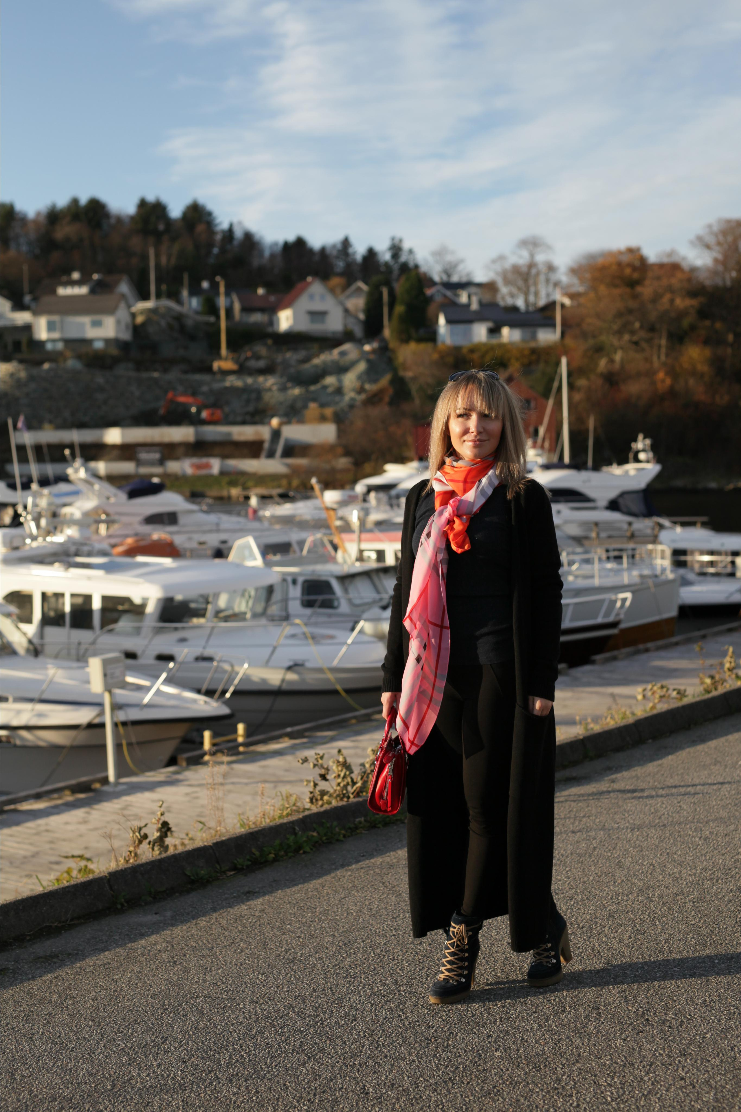 Autumn pears. Family and real state photographer in Haugesund Dina Vikra