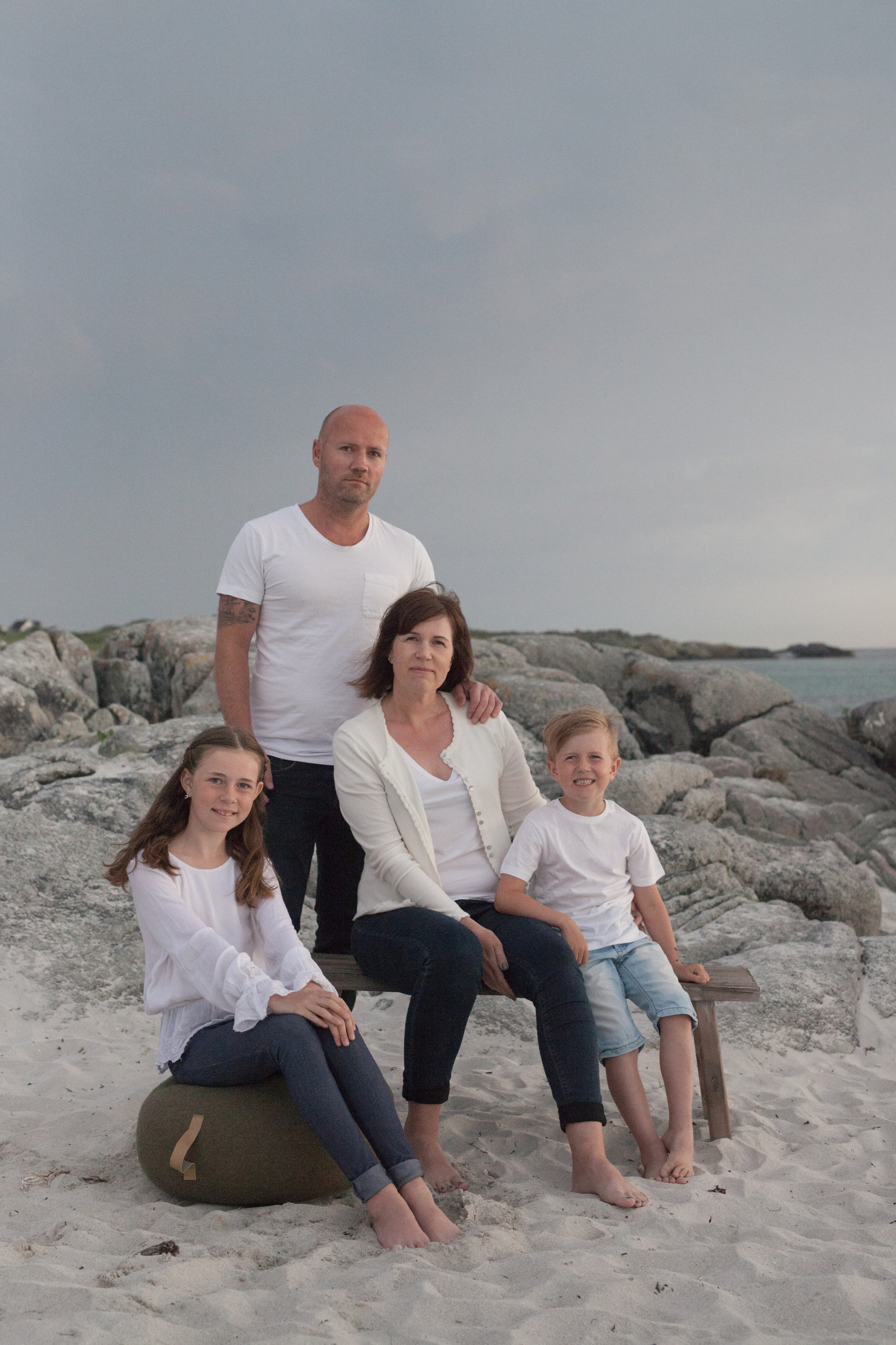 On the beach. Family and real state photographer in Haugesund Dina Vikra