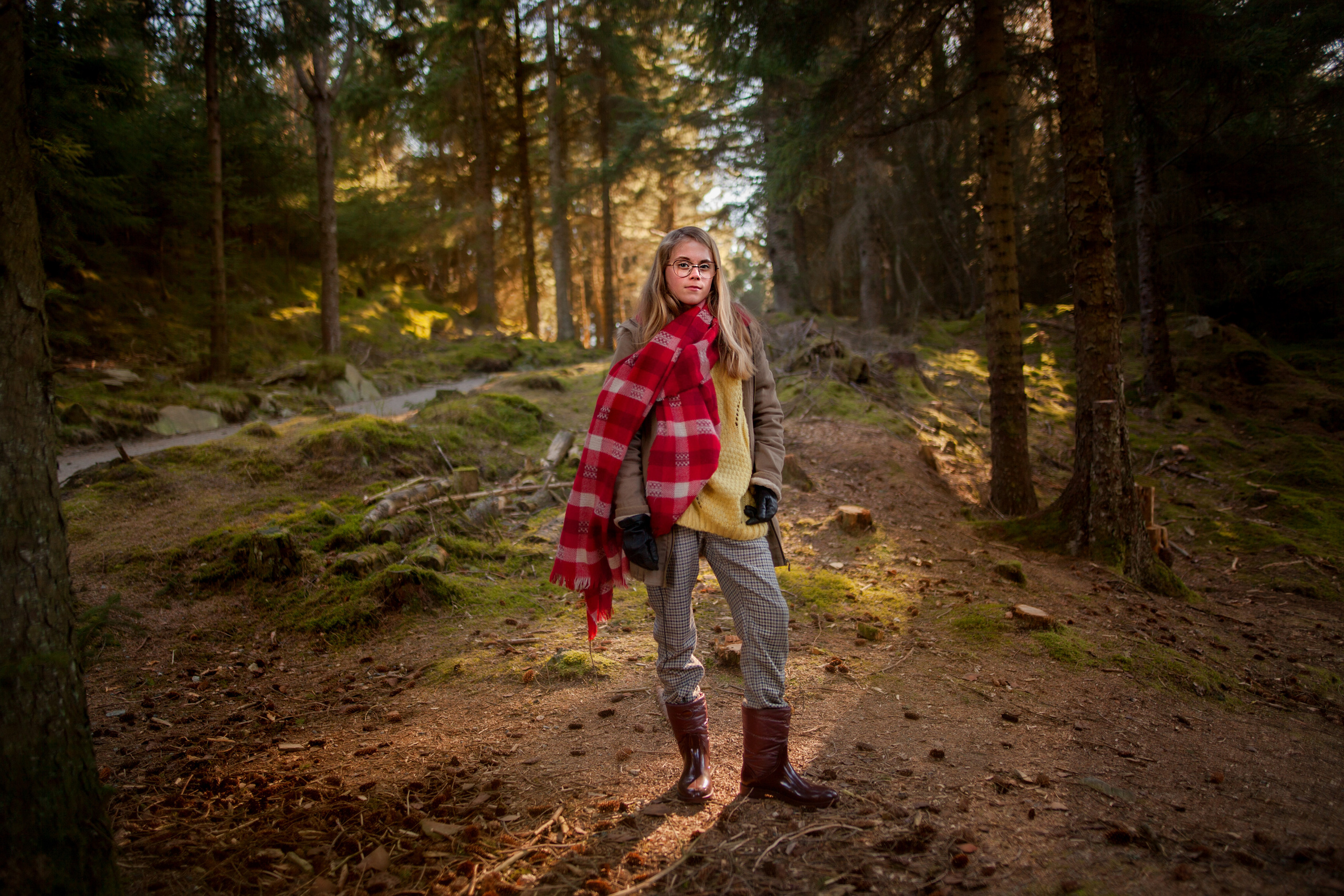 Forest magic. Family and real state photographer in Haugesund Dina Vikra