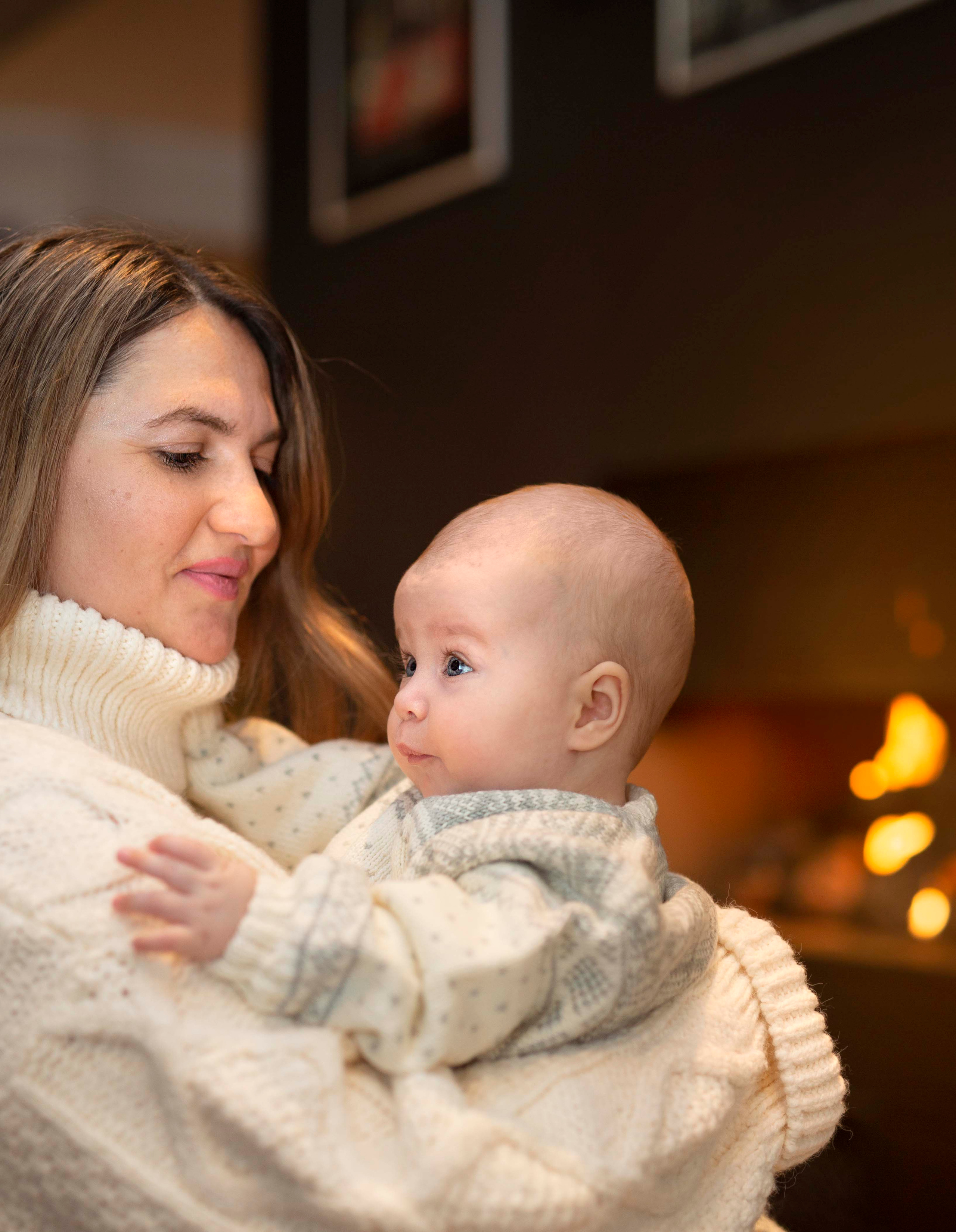 Kami. Family and real state photographer in Haugesund Dina Vikra