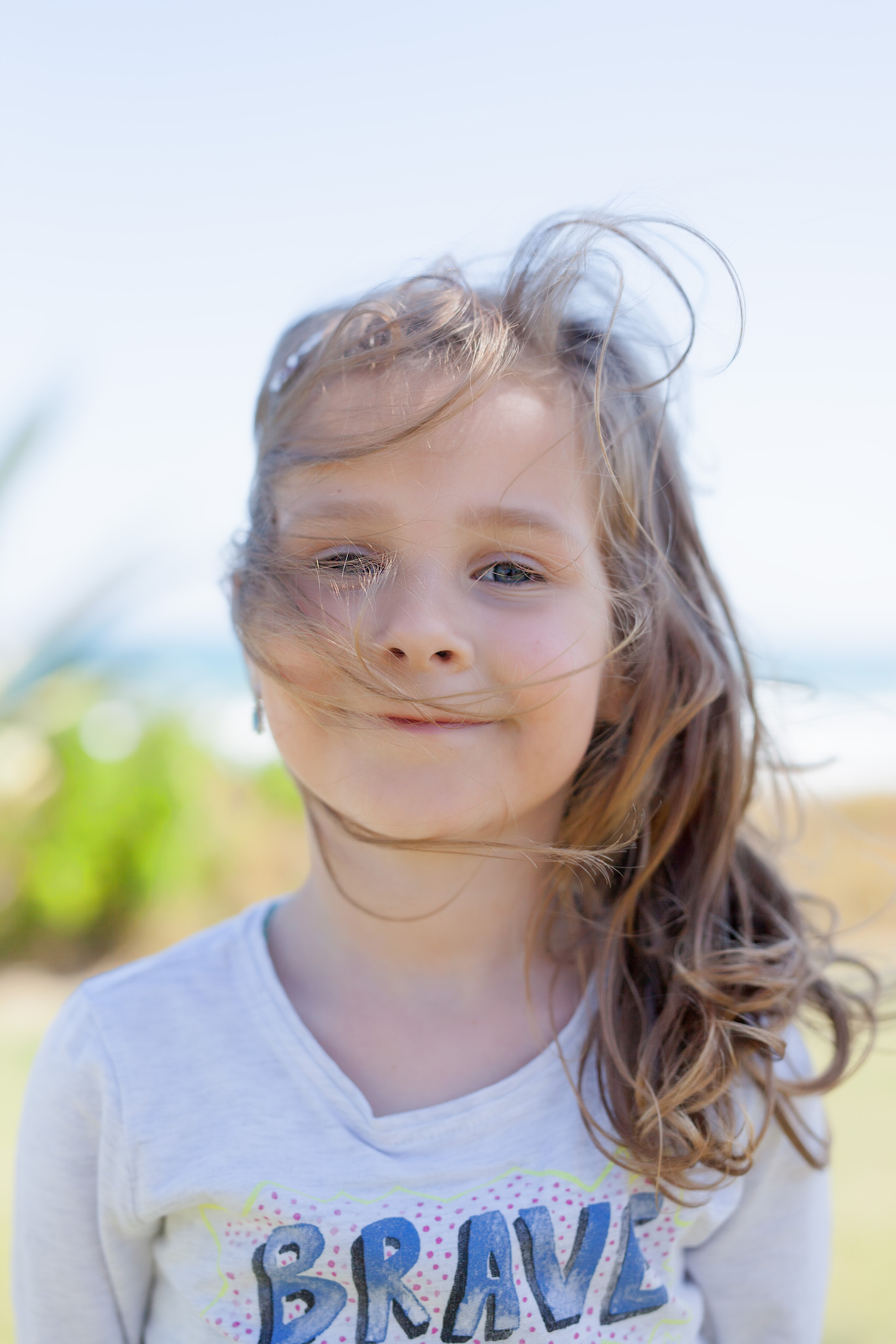 Sisters. Family and real state photographer in Haugesund Dina Vikra