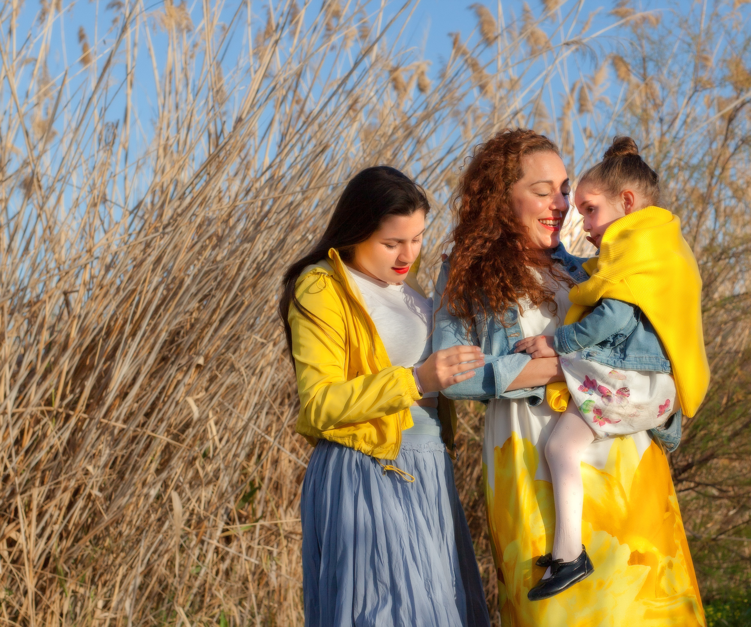 On the lake. Family and real state photographer in Haugesund Dina Vikra