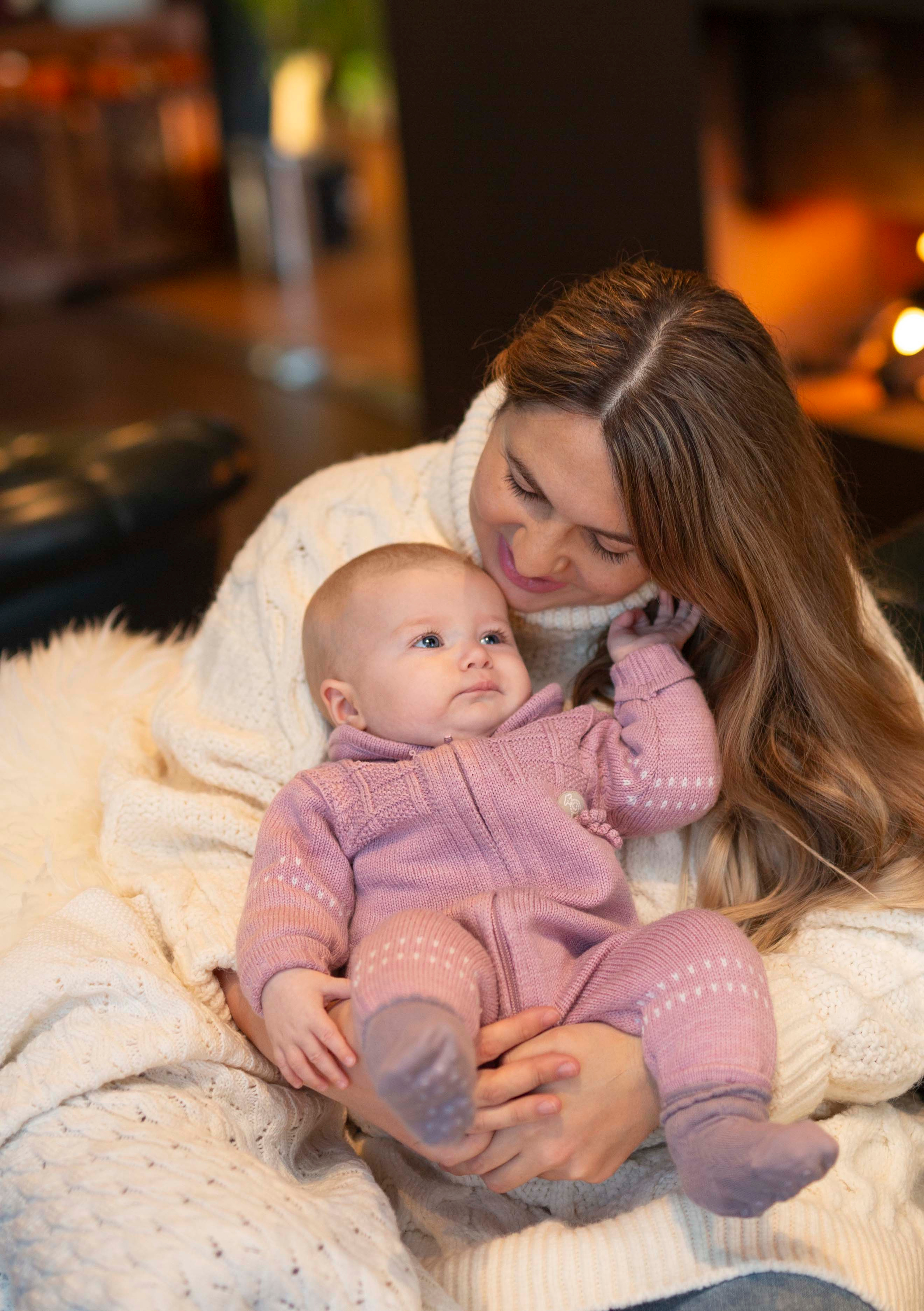 Kami. Family and real state photographer in Haugesund Dina Vikra