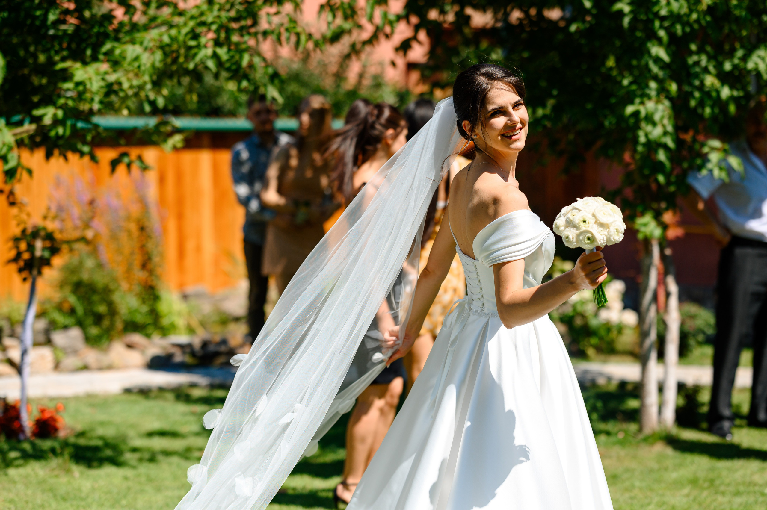 Madalina & Ovidiu. Mugurel Olteanu Fotograf