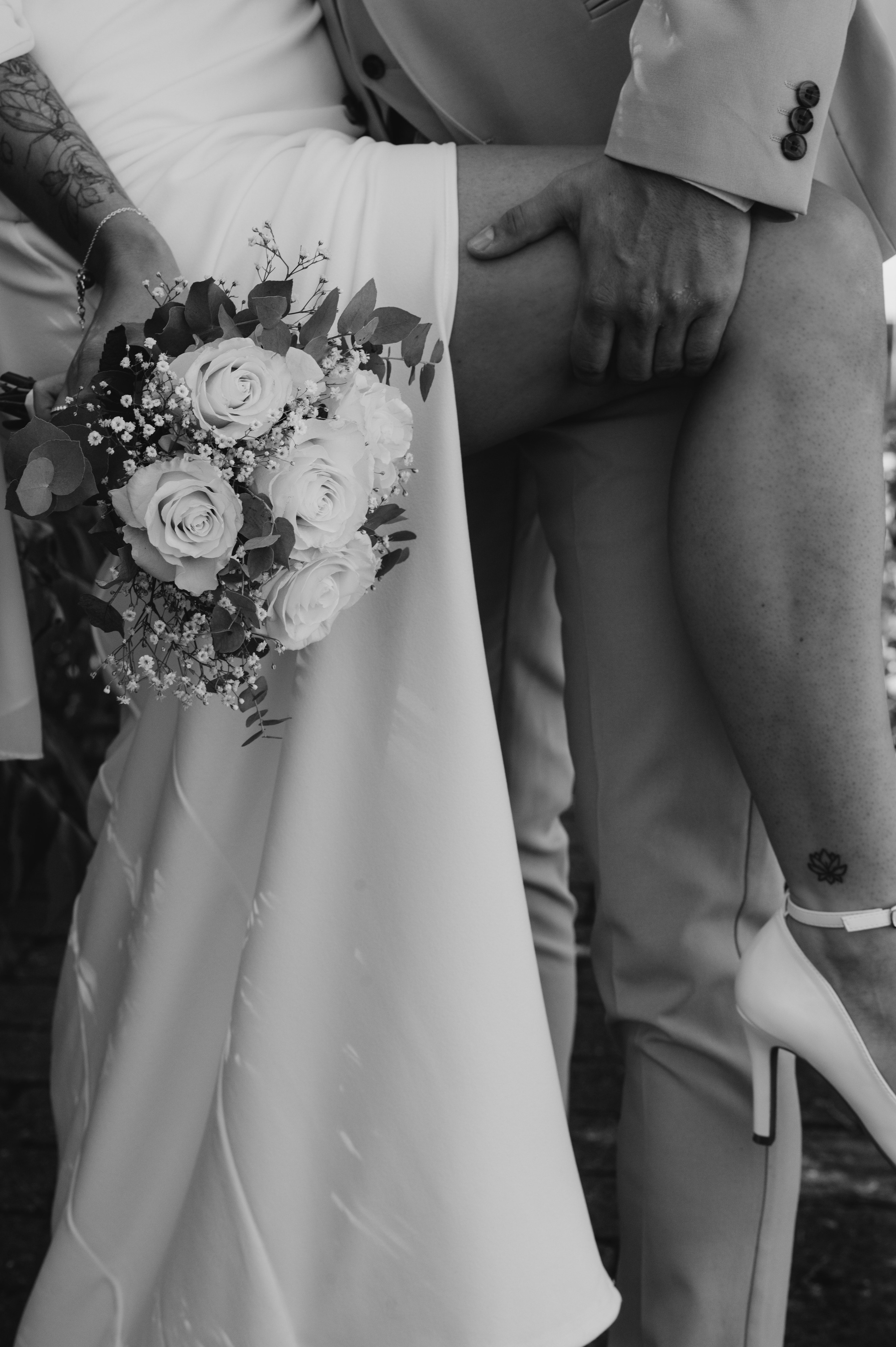CIVIL WEDDING IN STADTSCHLOSS IN HERRIEDEN. Photographer in Nuremberg Irina Mehnert from Ansbach