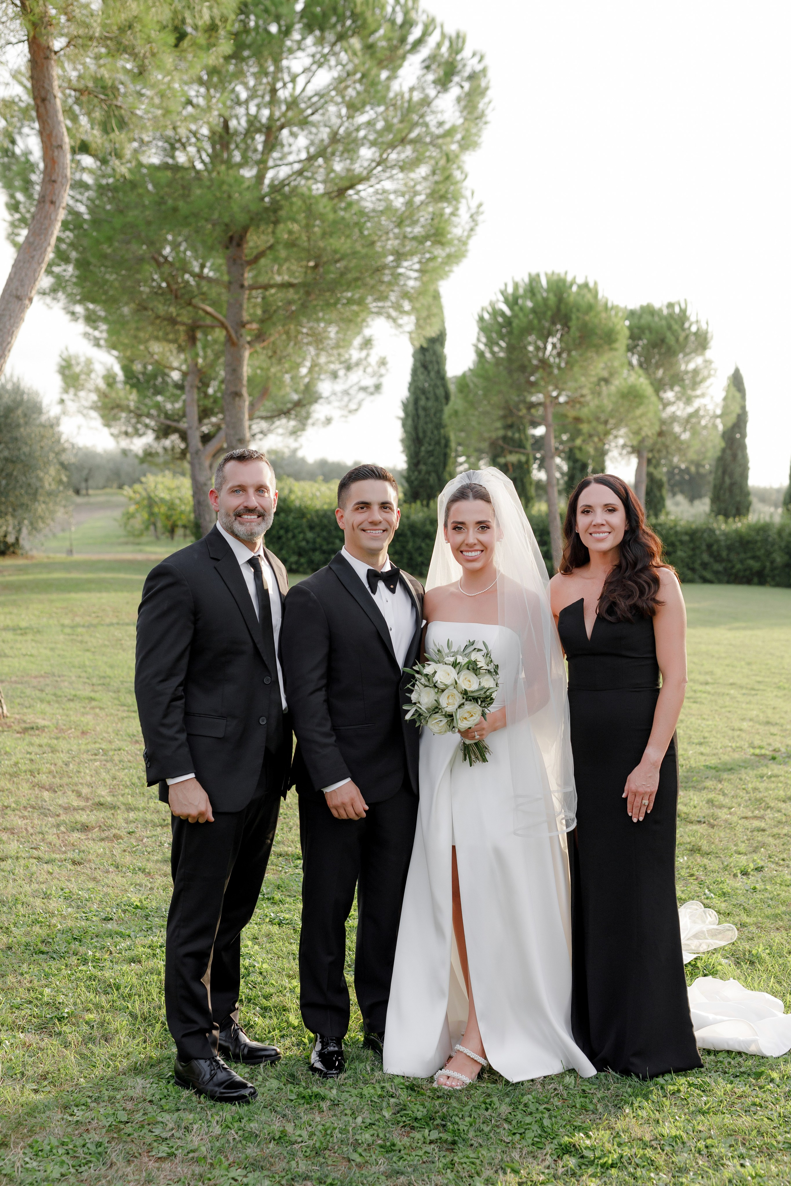 Dom&Ally. Wedding photographer Italy