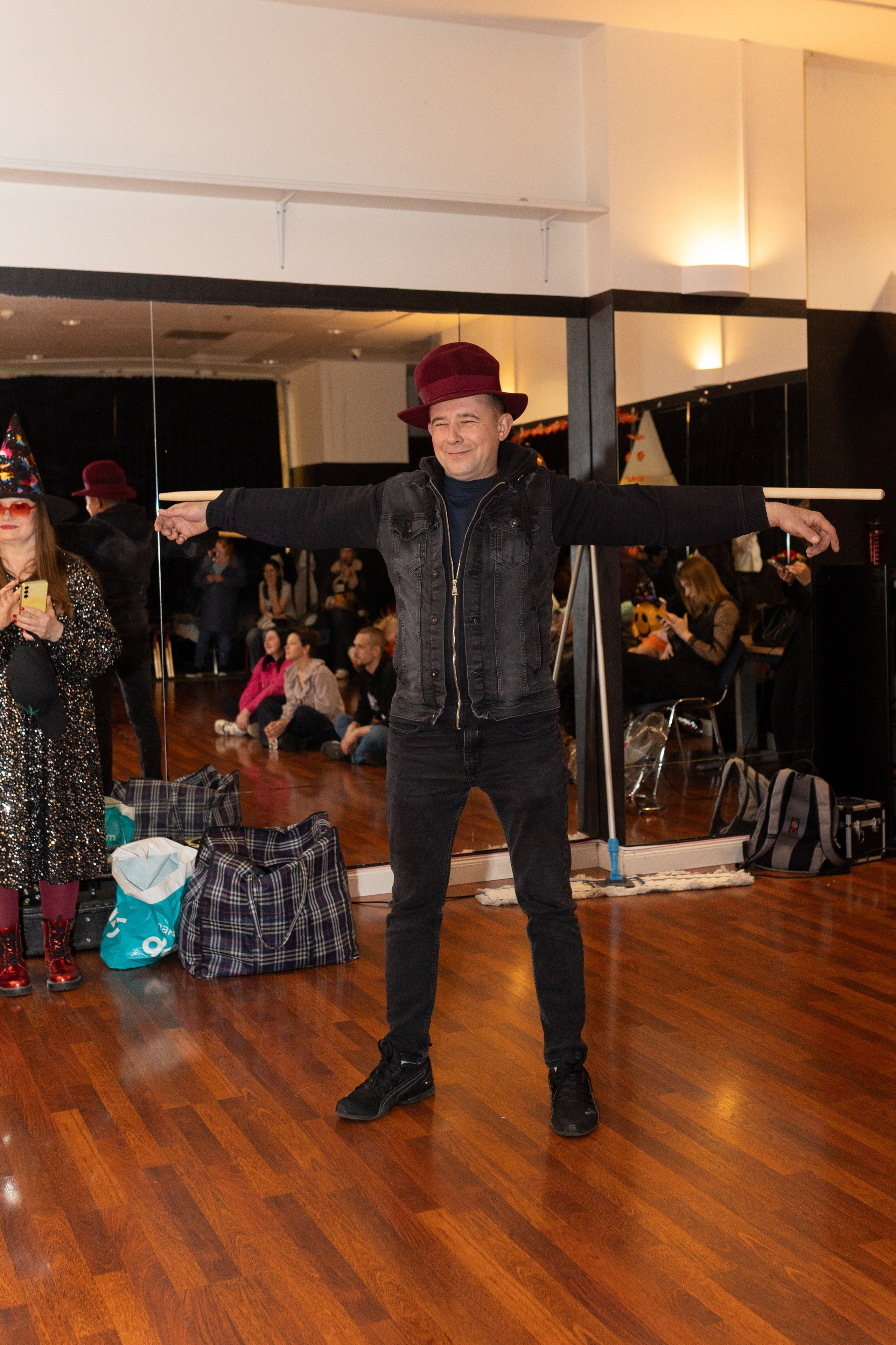 Leo dance studio Helloween 2025. Семейный и детский фотограф в Варшаве Мила Бобровская