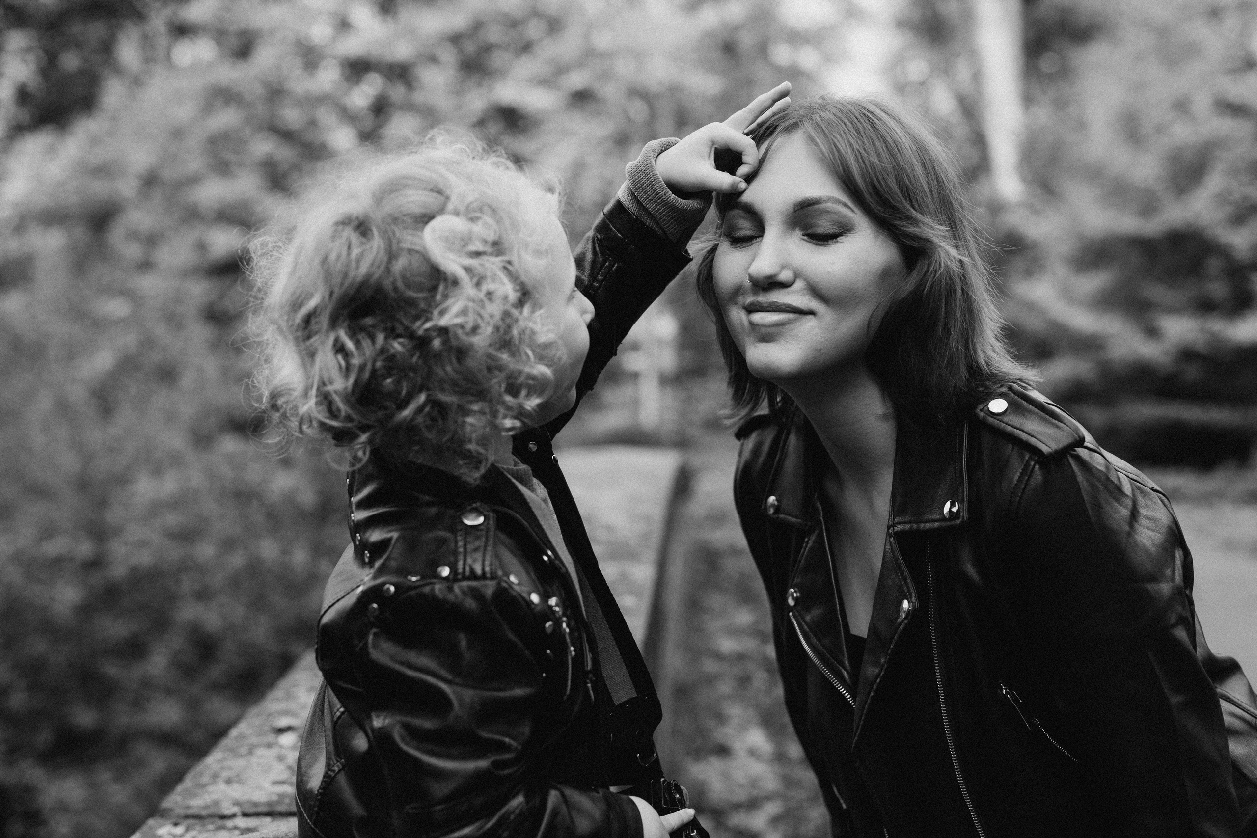 Lera & Damira. Familien & Hochzeitfotografin Nadja Holzmann