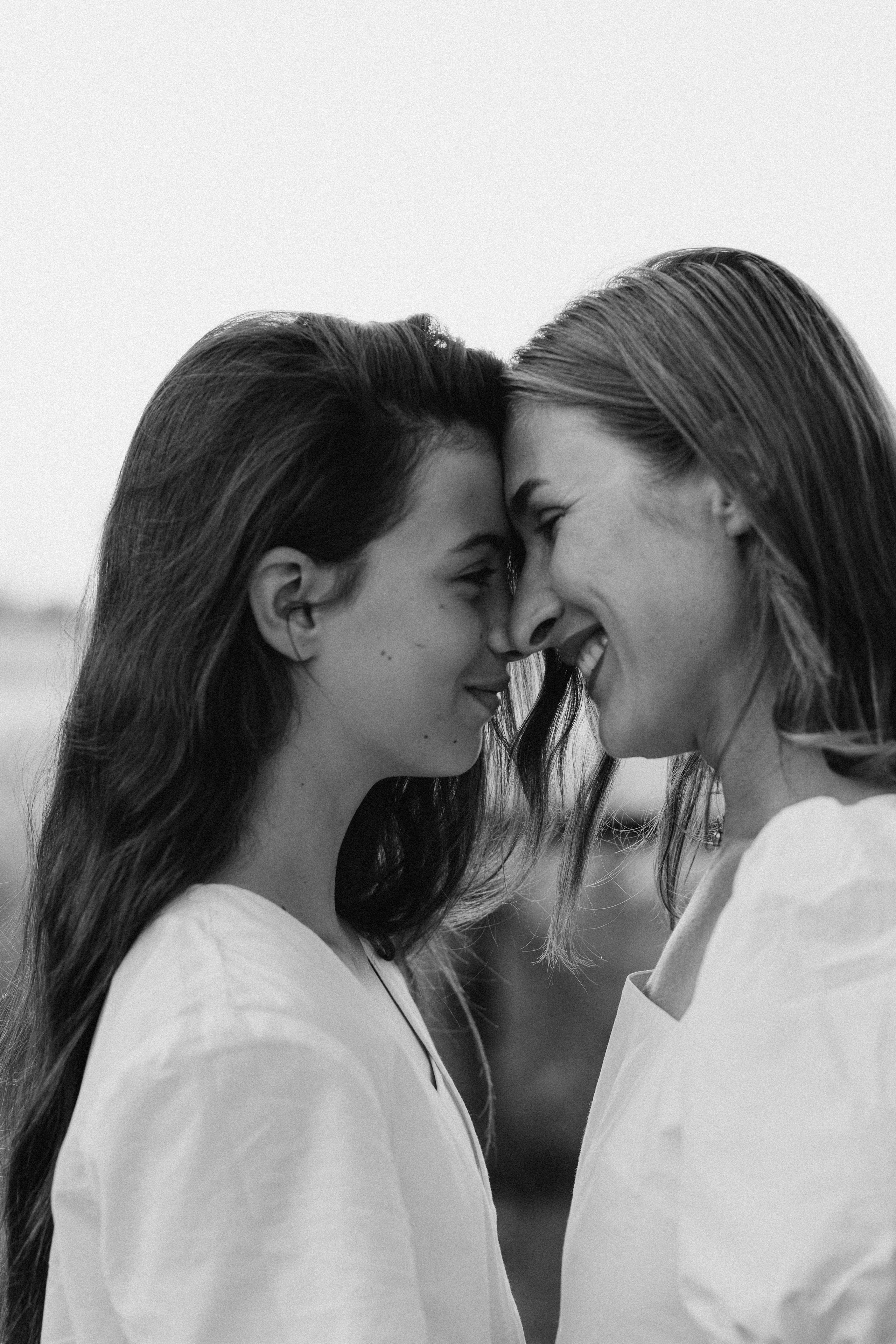 Luiba & Ina. Familien & Hochzeitfotografin Nadja Holzmann