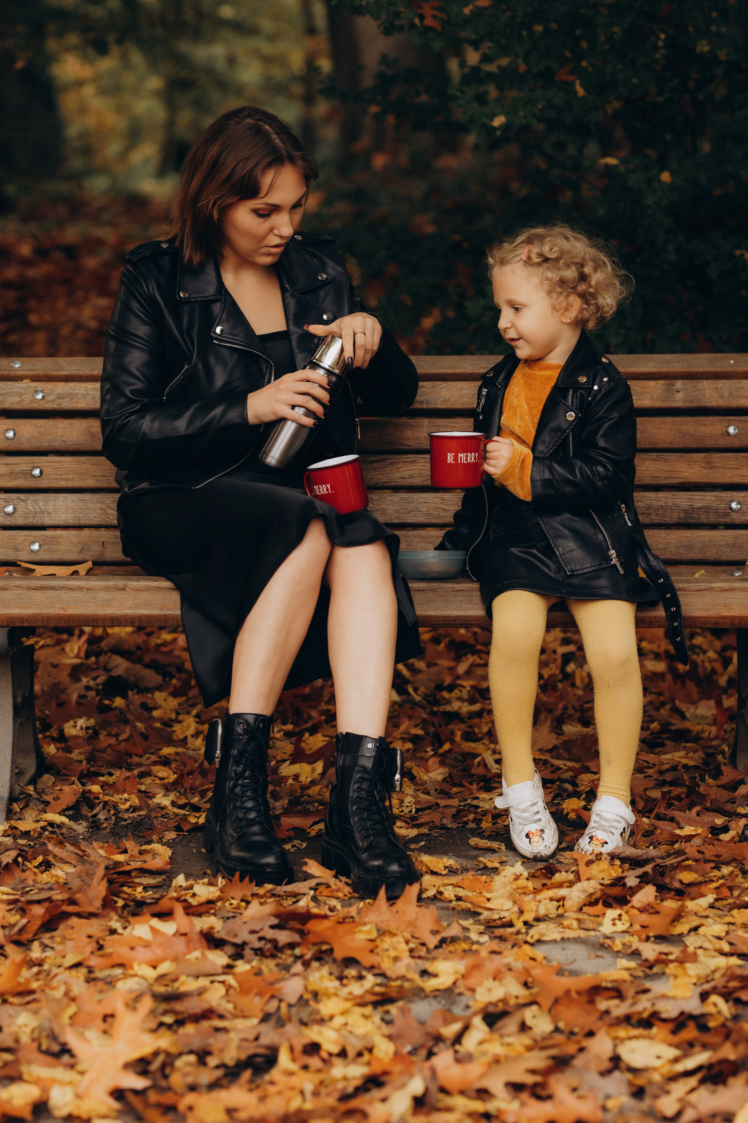 Lera & Damira. Familien & Hochzeitfotografin Nadja Holzmann