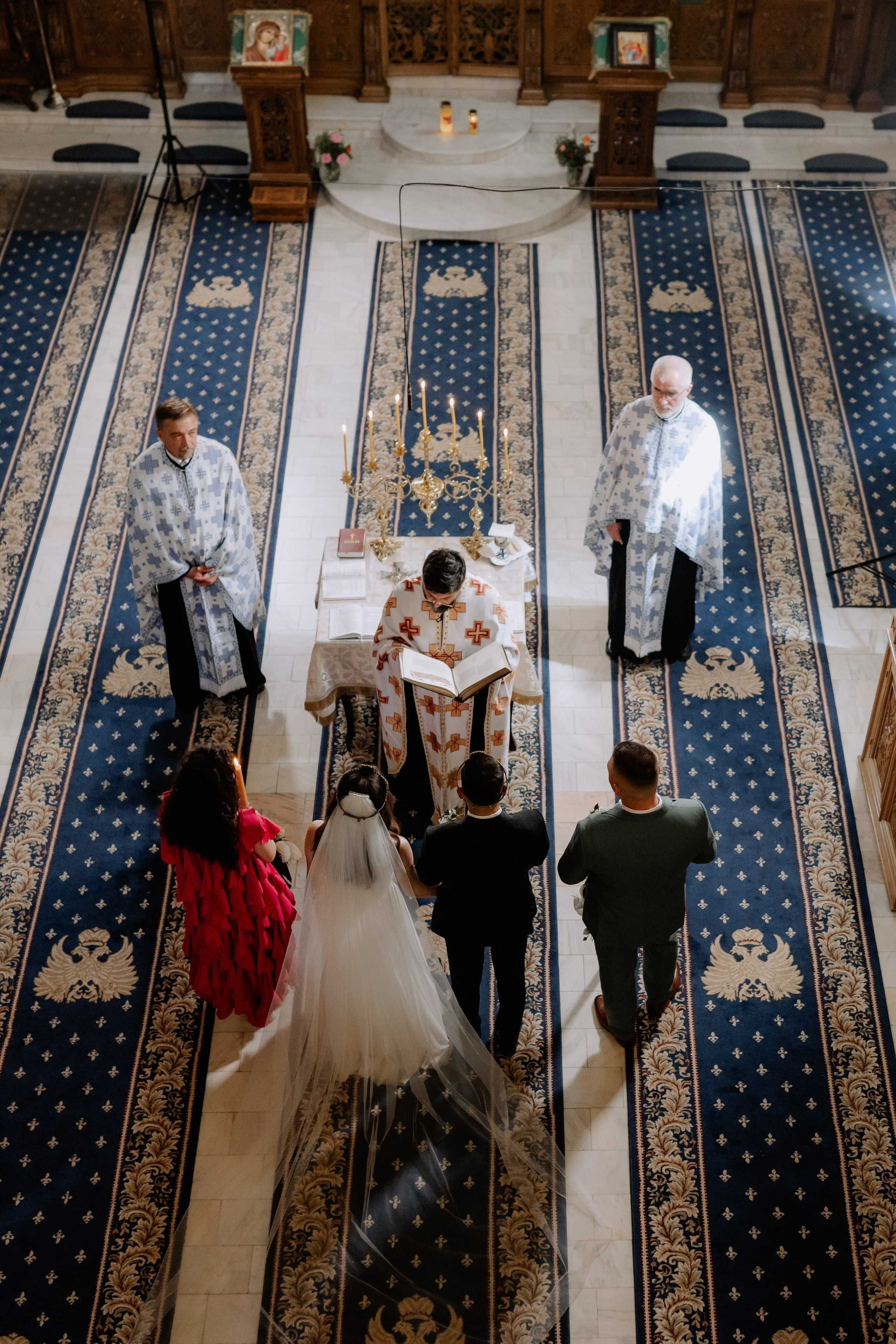 Cununie civila in aer liber , artificii de zi colorate , decor nunta , nunta la Hotel Traian. Proud Vision Weddings | Wedding Photography & Film — Servicii profesionale Foto Video Nunta Iasi