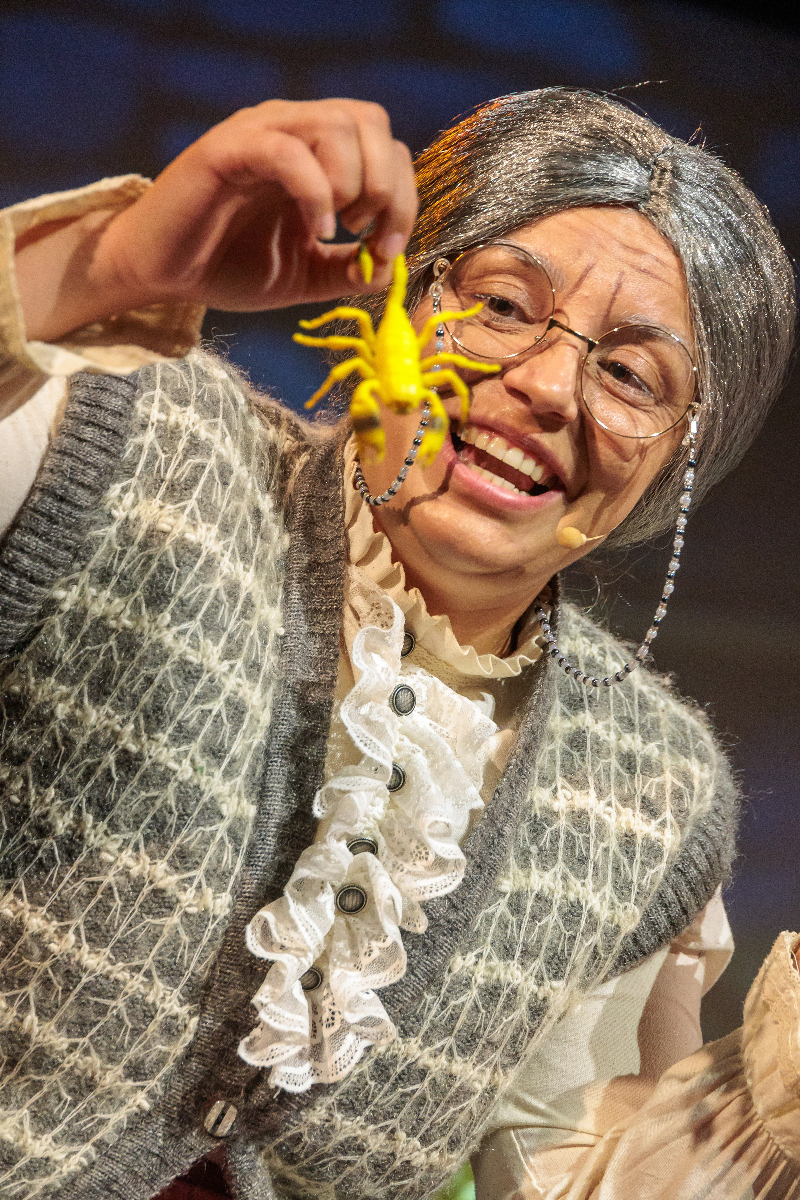 Povestea Scufita Rosie. Clounella. ✔️ Servicii foto si video in Chisinau Moldova - Cinematic.md