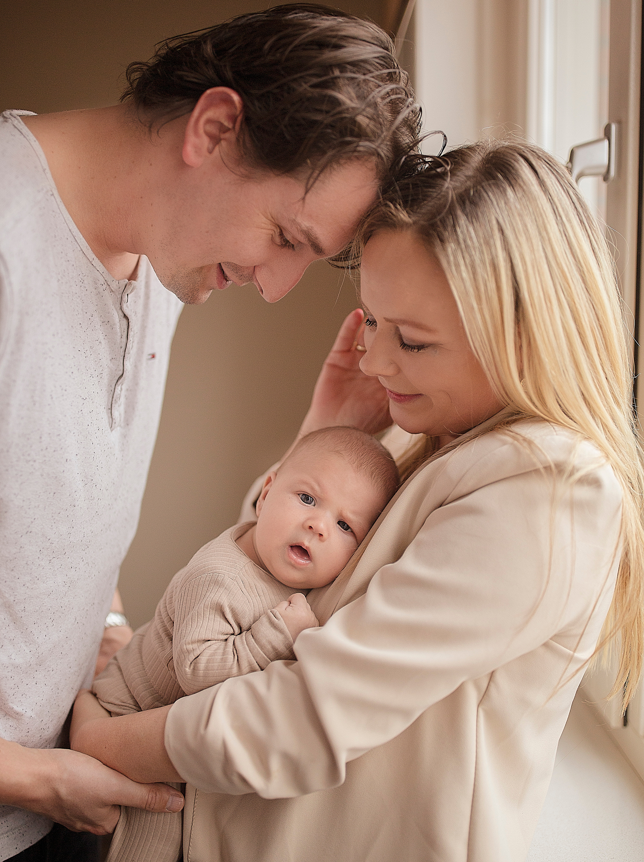 Spontane newborn shoot – Zwolle – door fotograaf Irina Hoek