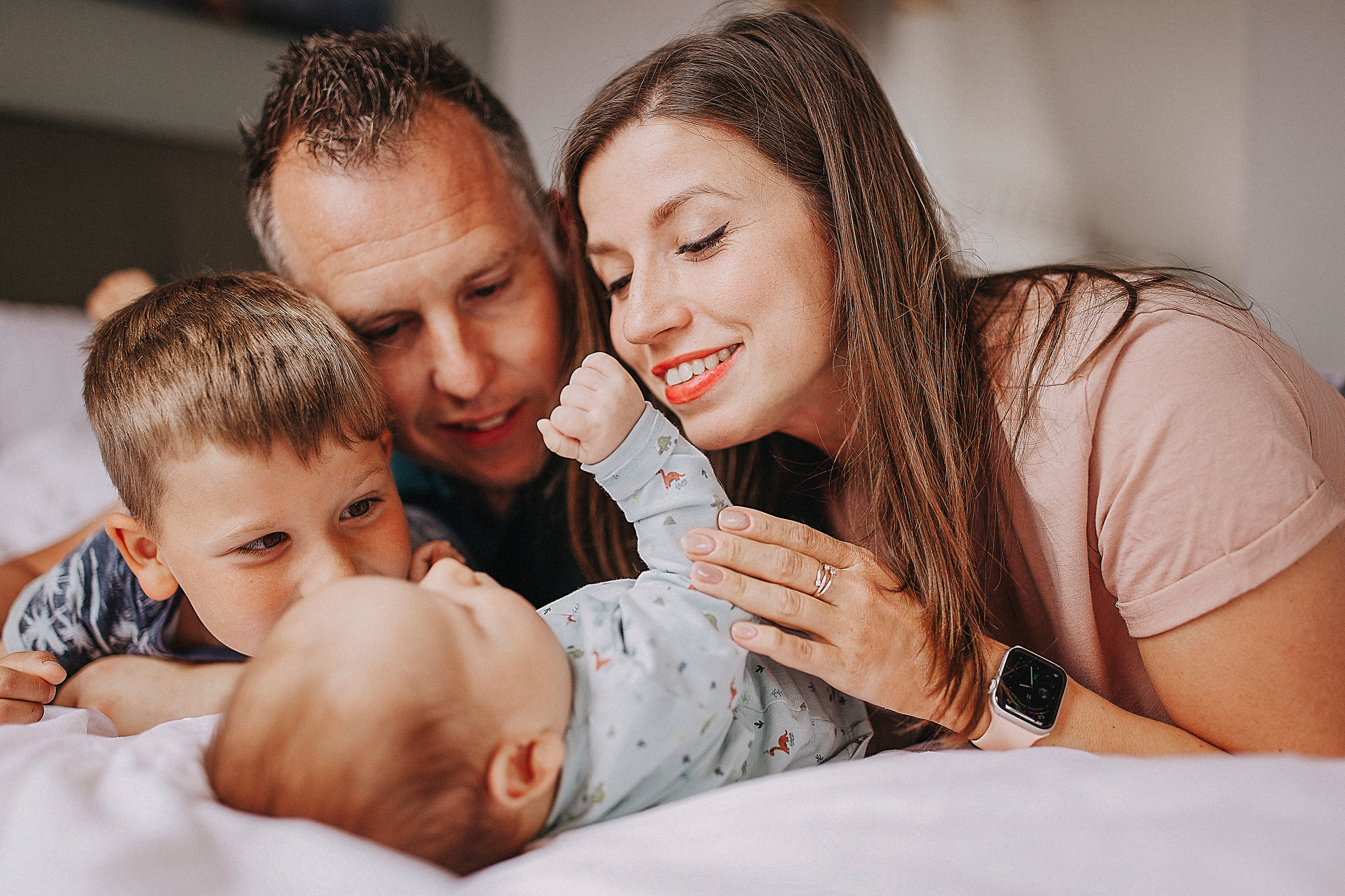 Oprechte newborn fotoshoot met Irina Hoek Fotografie.