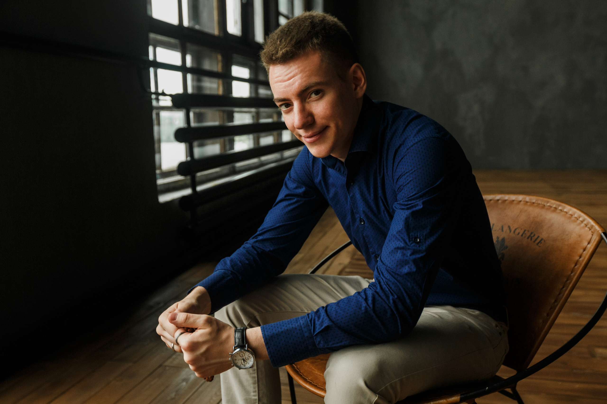 Retrato de negocios masculino. Fotógrafo de retrato, familia y reportajes en Valencia | España | Europa Vitalii Lumier