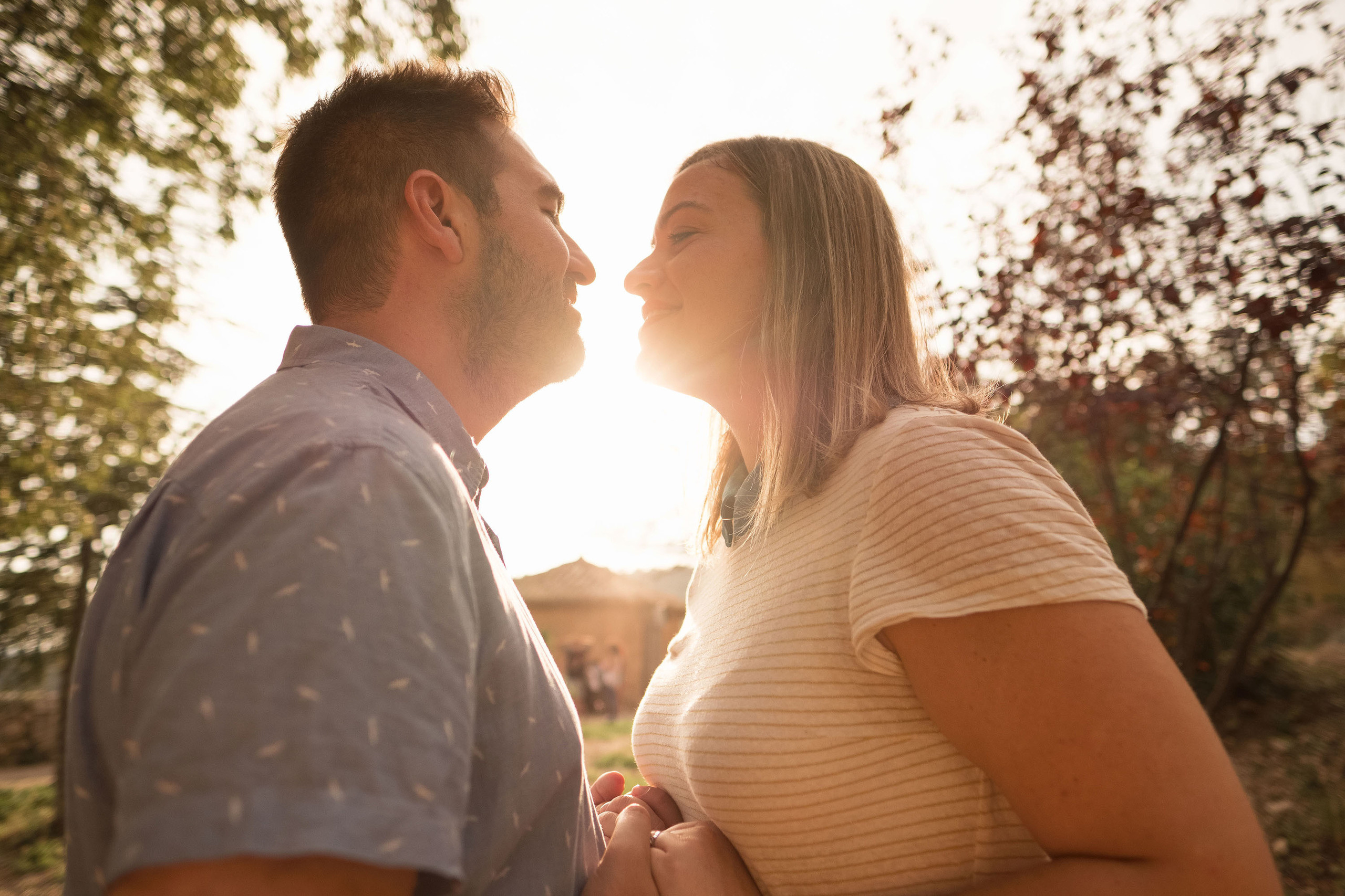 Reportaje de preboda en Alquezar de Clara y Nacho, fotografos Pirineos. PIXLOVE - Fotógrafos de bodas Huesca Pirineos Zaragoza