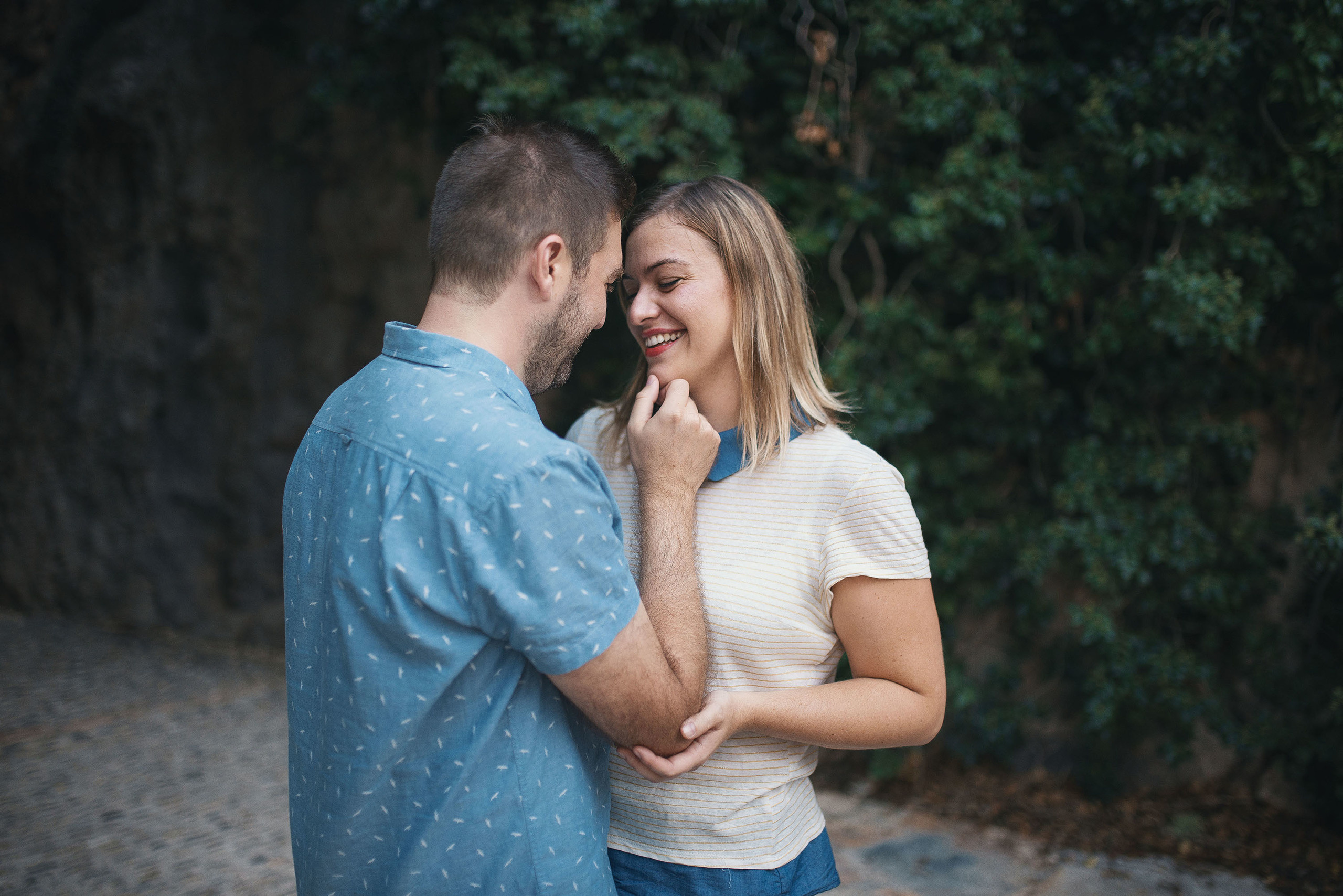 Reportaje de preboda en Alquezar de Clara y Nacho, fotografos Pirineos. PIXLOVE - Fotógrafos de bodas Huesca Pirineos Zaragoza