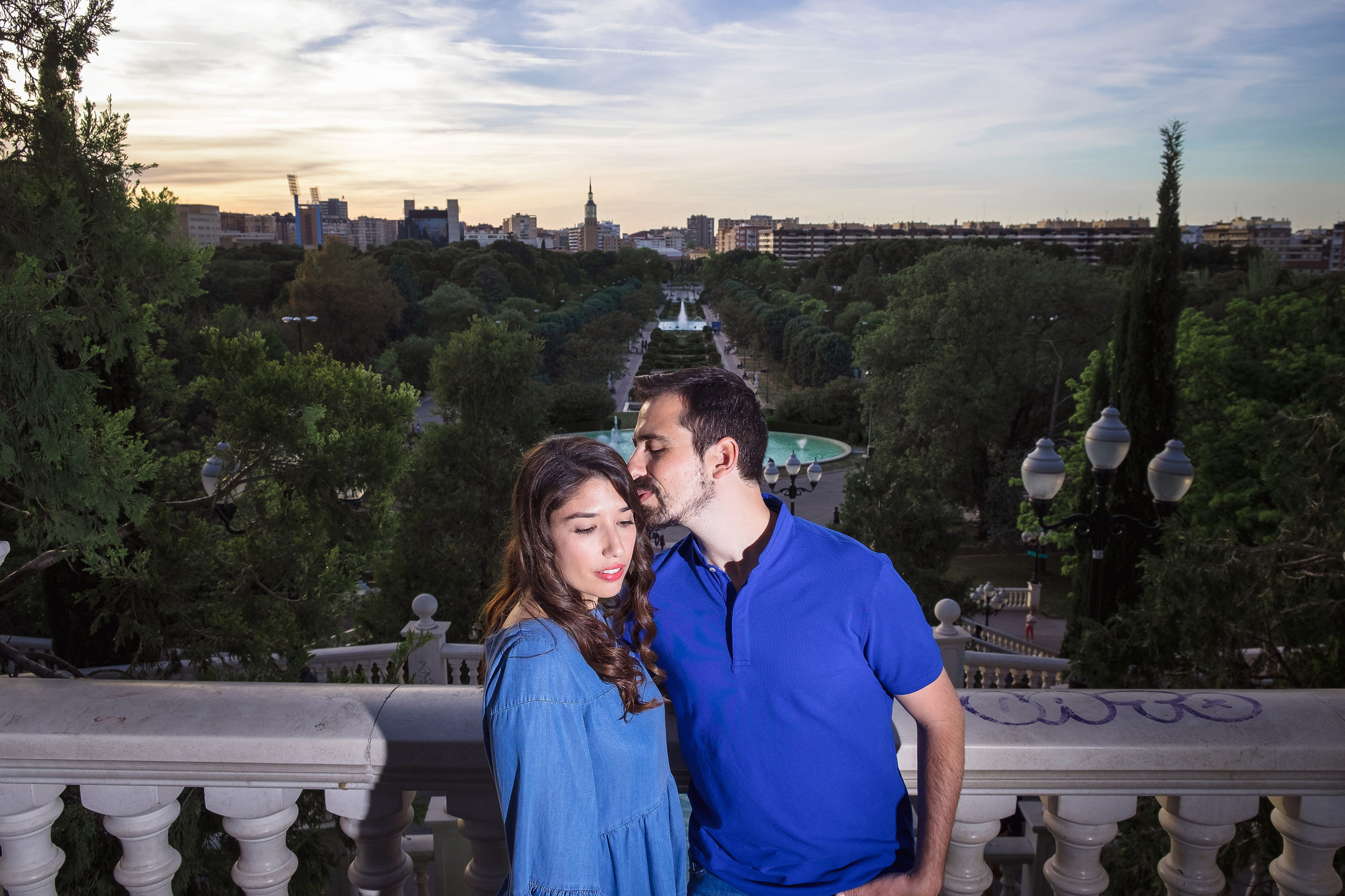 Preboda Parque Grande José Antonio Labordeta / Fotografo Zaragoza. PIXLOVE - Fotógrafos de bodas Huesca Pirineos Zaragoza