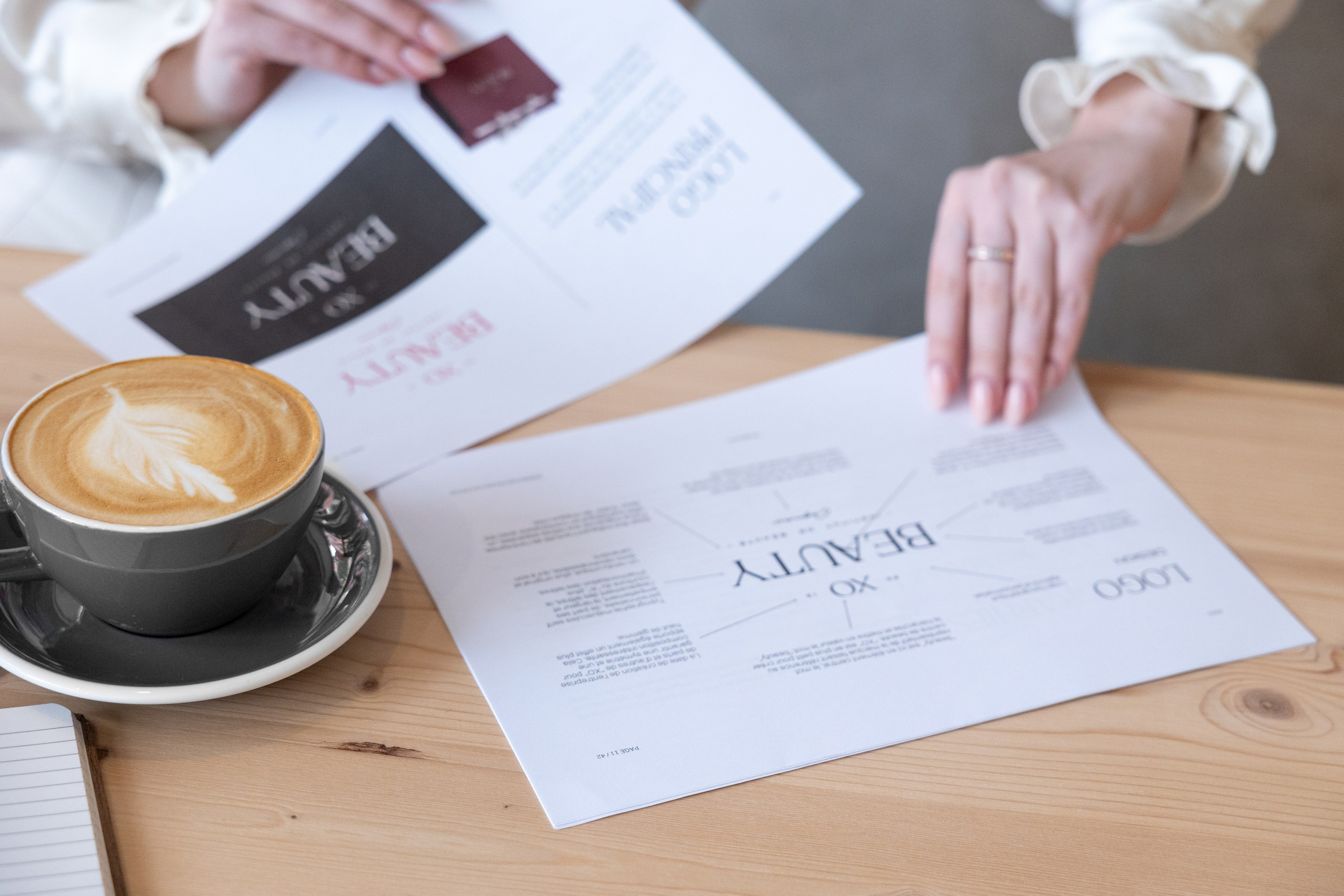 Locations for the personal Brand photoshoot in Toulouse. Eugenie Smirnova — wedding, corporate and lifestyle photographer in Toulouse and Southwest France