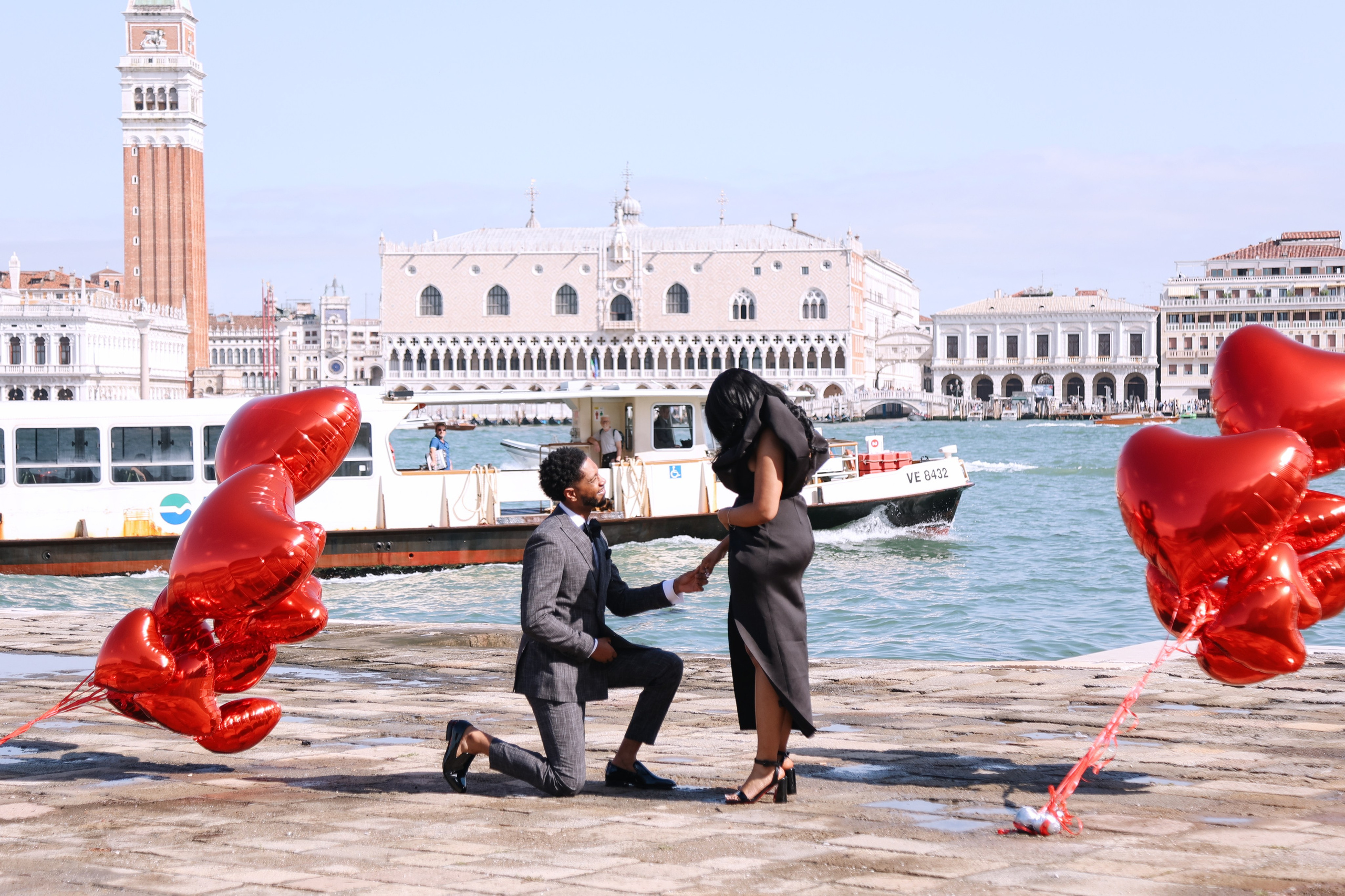 Romantic surprise proposal in Venice