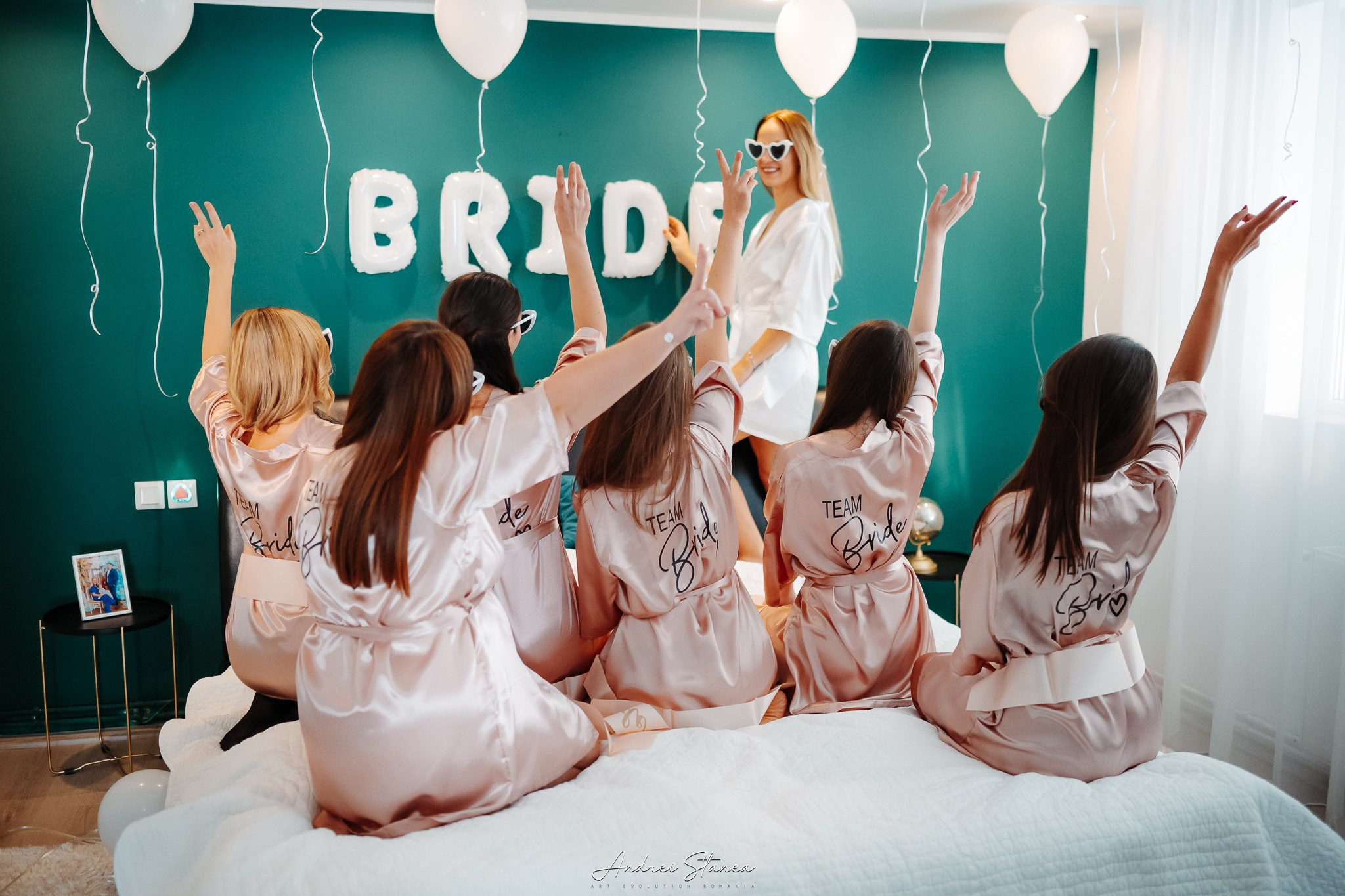 Vio & Adi. Andrei Stanea