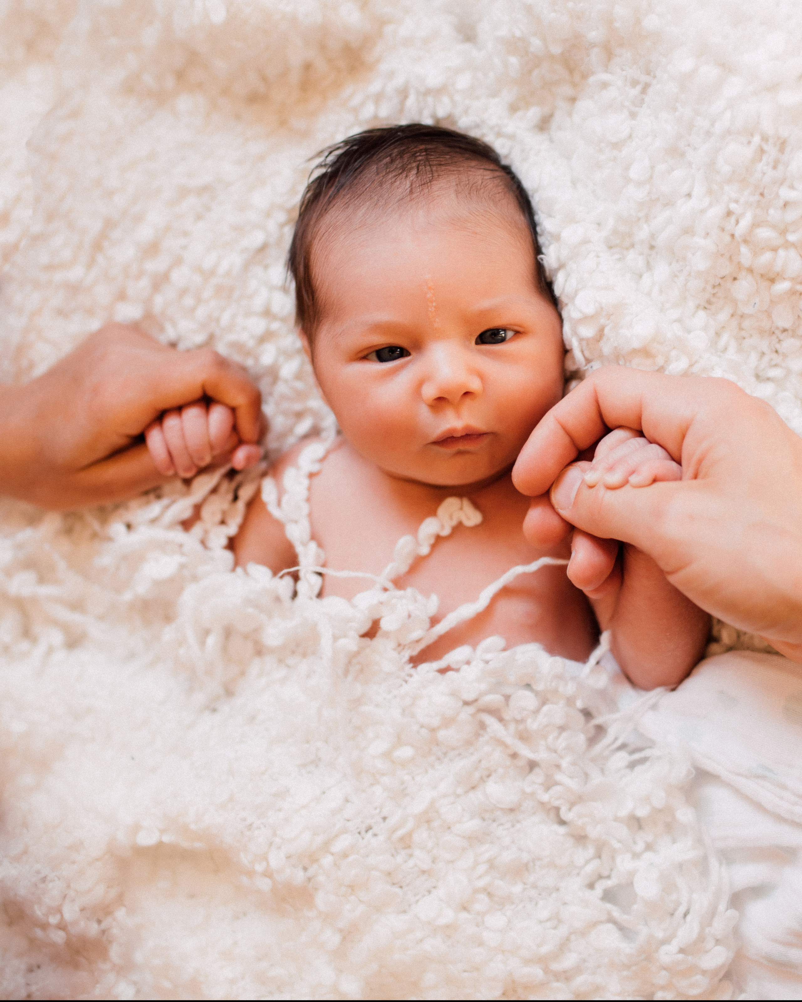 Sienna Newborn. Fotograf in Freiburg, Meerim Kaufmann