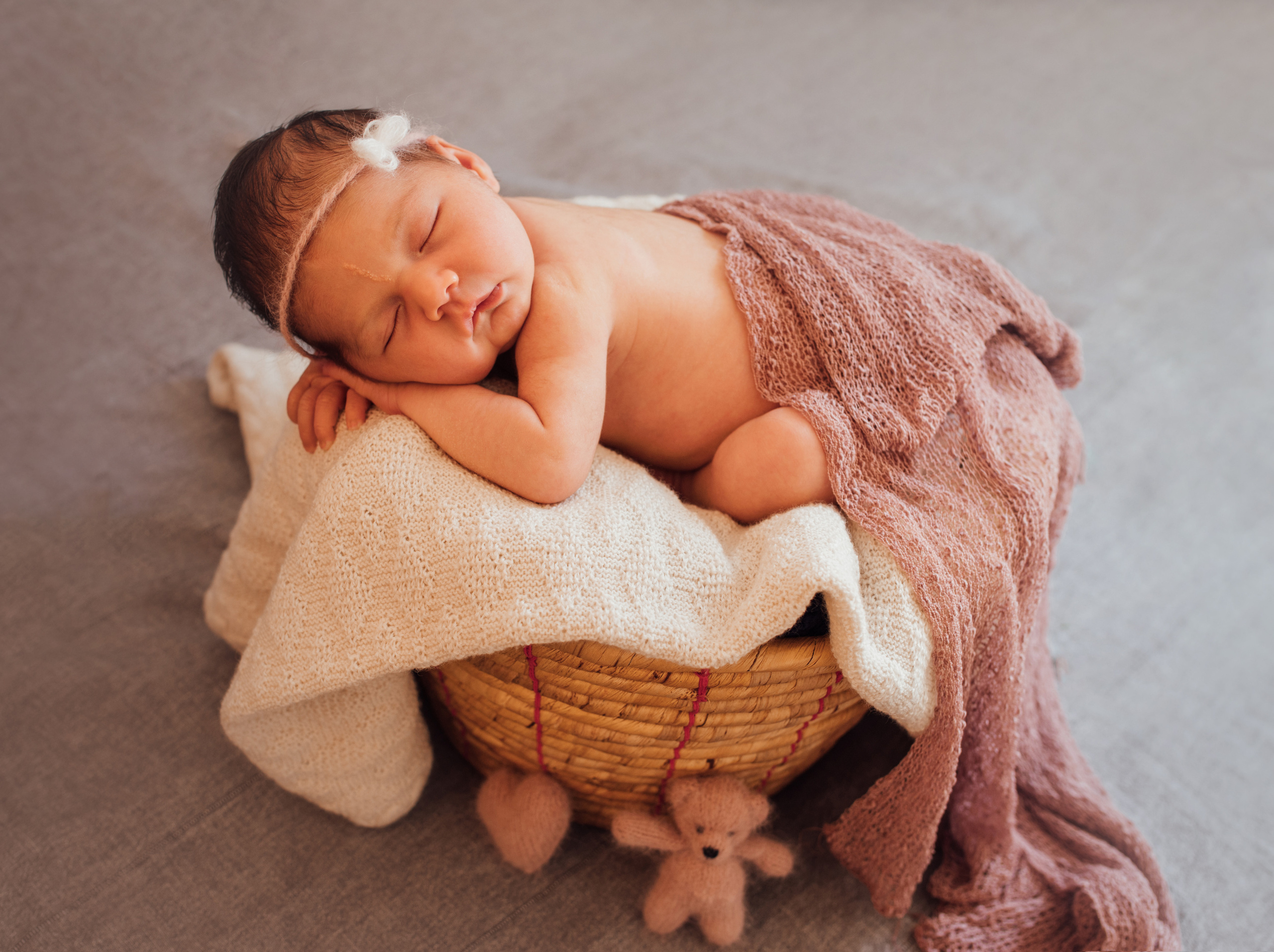 Sienna Newborn. Fotograf in Freiburg, Meerim Kaufmann