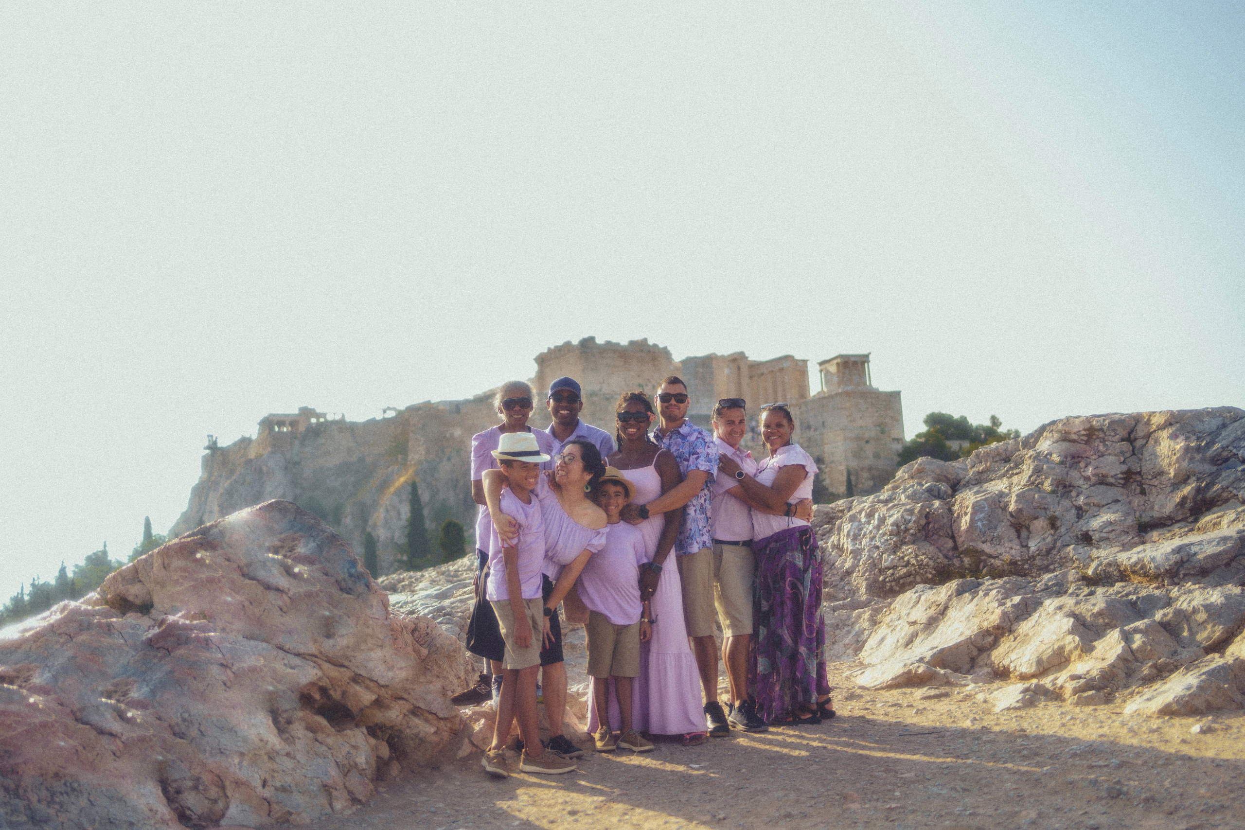 Family story of Monsalve. Photographer in Greece Kristina