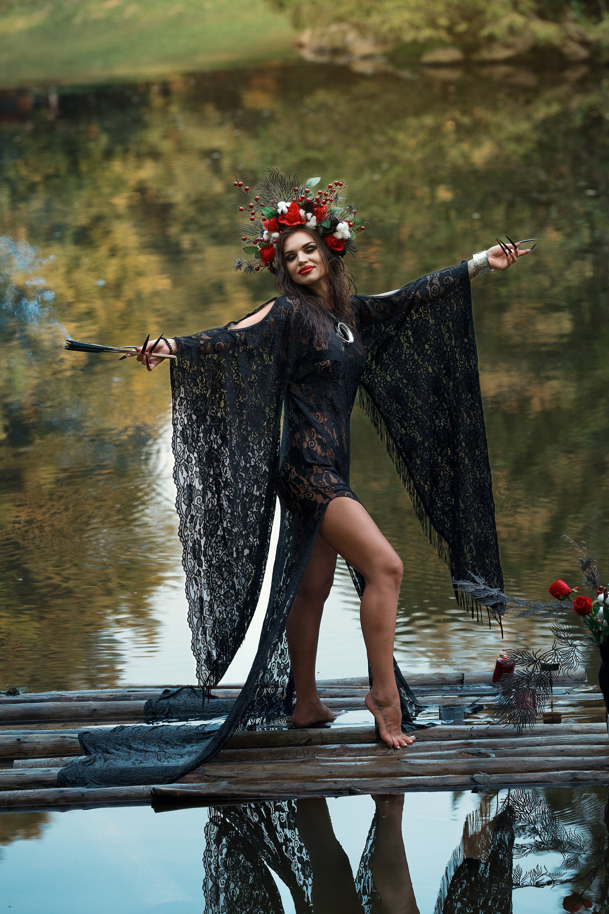Witch at the lake. Family, Lifestyle and Portrait photograher in Trier, Germany